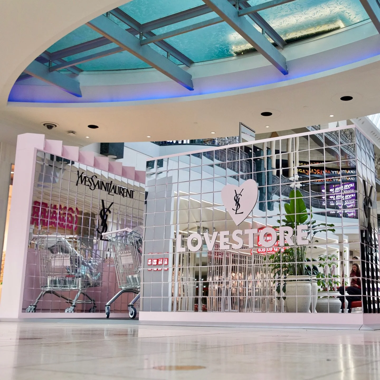 Backlash x YSL Beauty 🛒 

Celebrating the launch of YSL&rsquo;s shade extension to their iconic Loveshine and Make Me Blush range with a reimagined &lsquo;supermarket&rsquo; pop-up experience.

The YSL Lovestore pop-up, in collaboration with Sephora