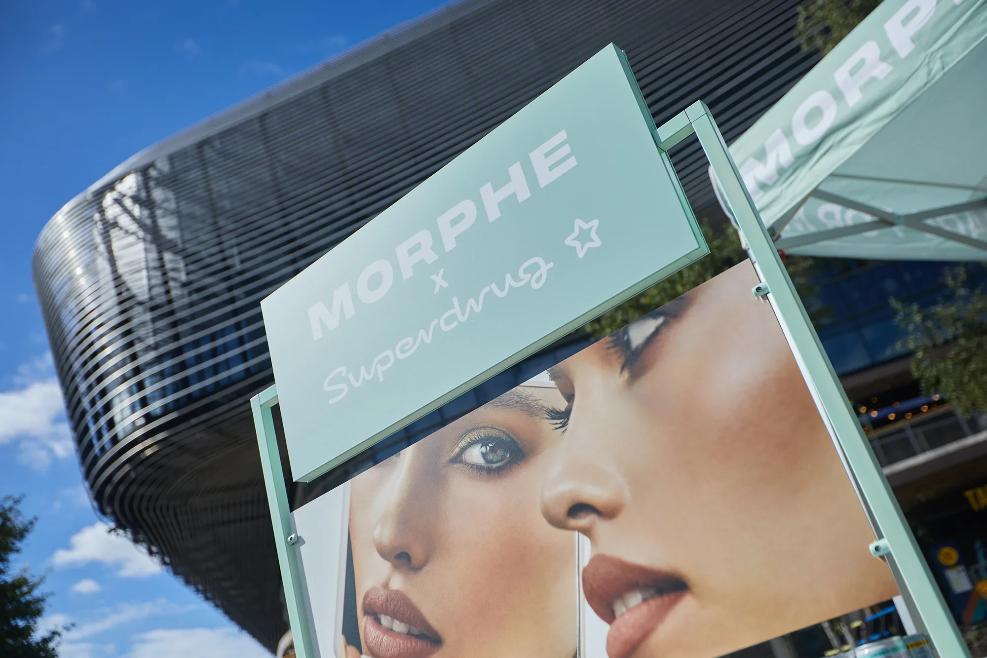 Morphe, Backstage Beauty Roadshow, - Product Display