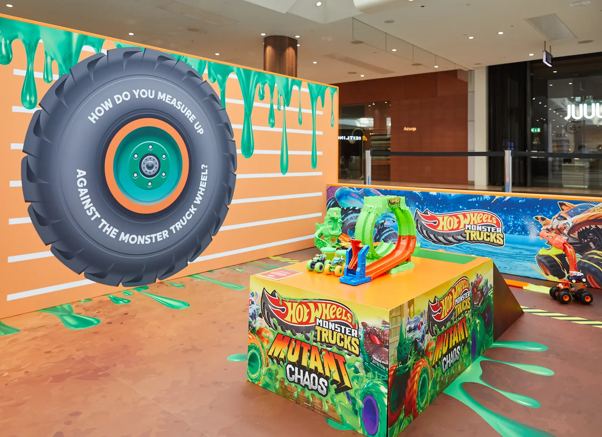 Hot Wheels Testing Centre - Mutant Chaos play space