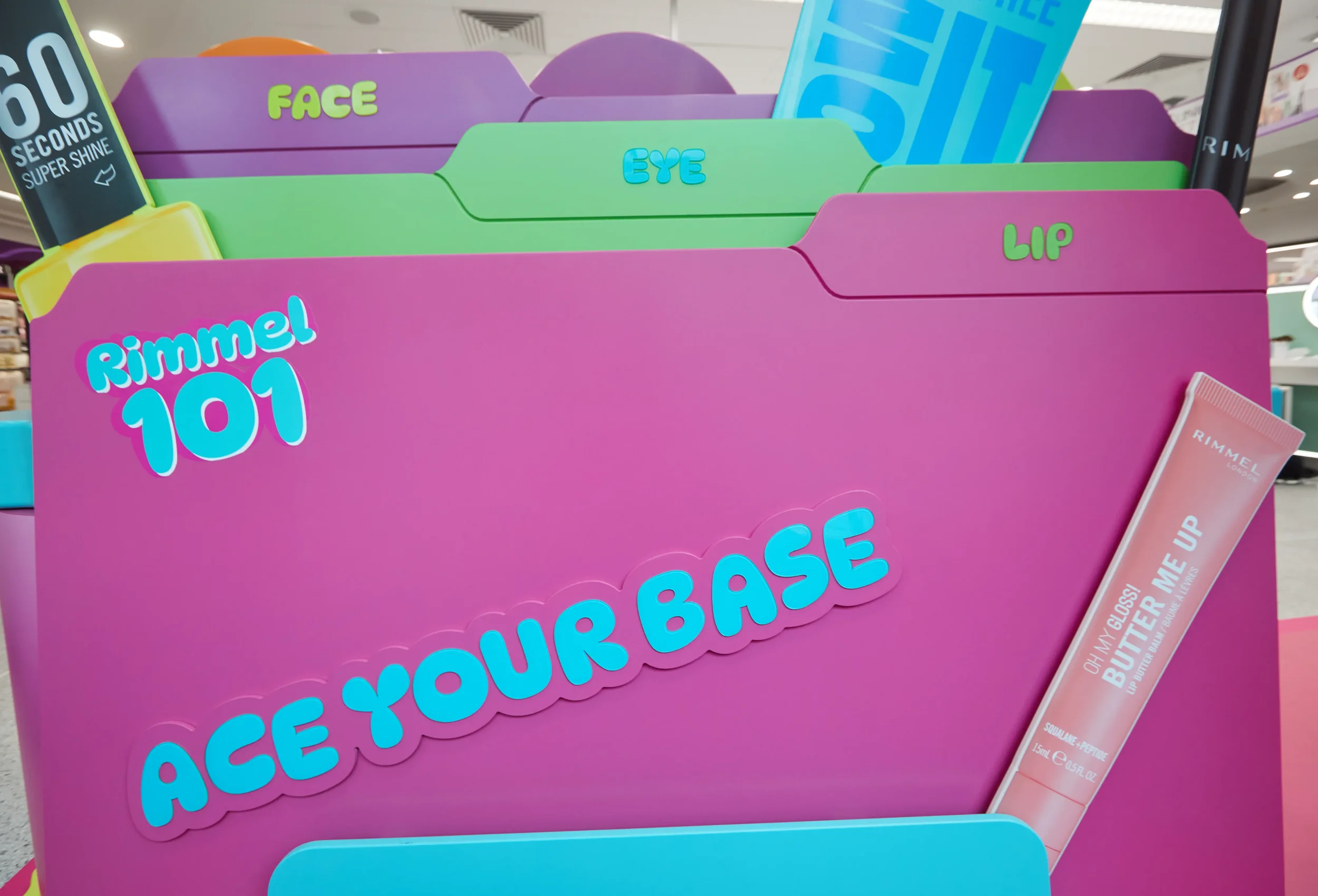 Rimmel X Boots, Folder Prop