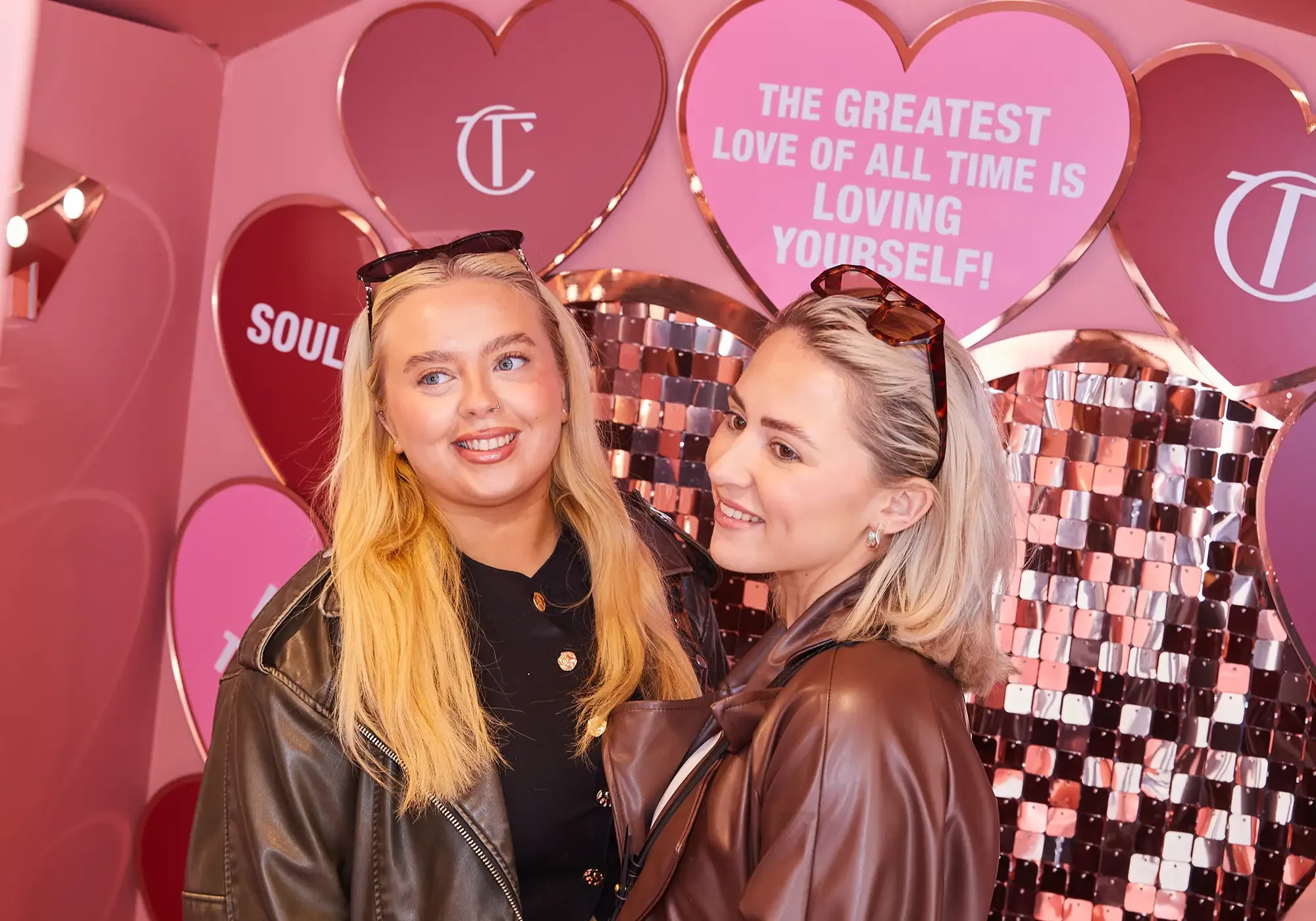 Charlotte Tilbury, Experiential Agency UK, Customers and shimmer wall