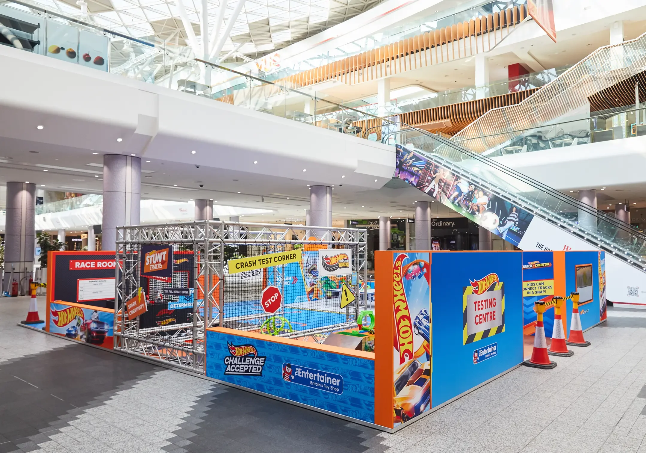 Hot Wheels Testing Centre Stand in Westfield