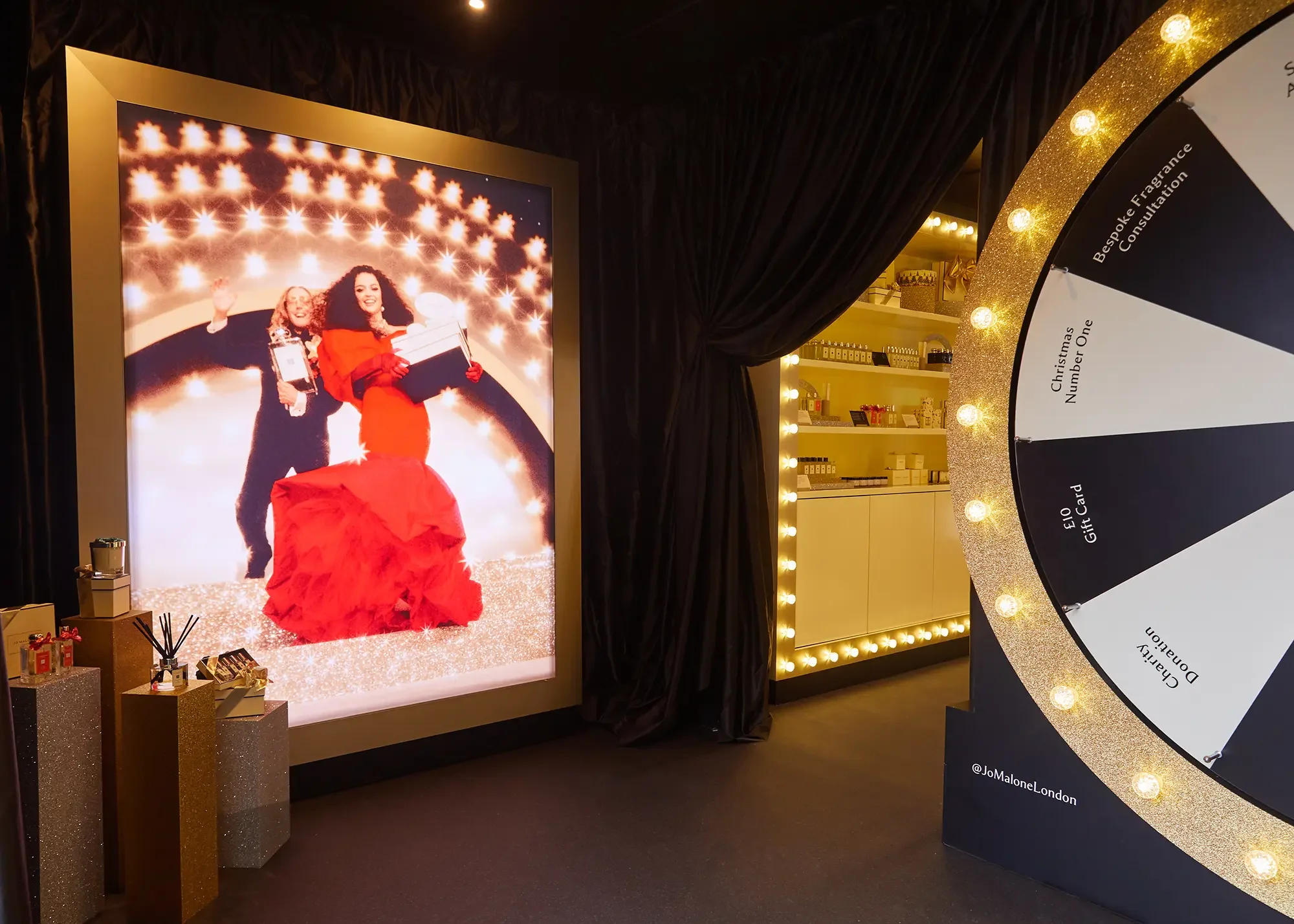 Jo Malone London, The Christmas Special Pop-up, Top UK Experiential Marketing Agency - Entrance and spinning wheel