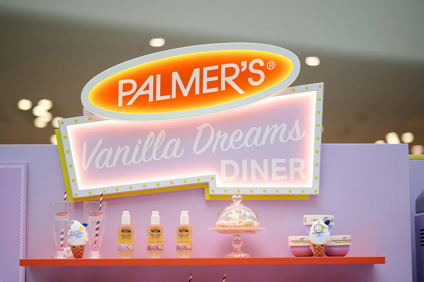 Palmers, Vanilla Diner, Signage