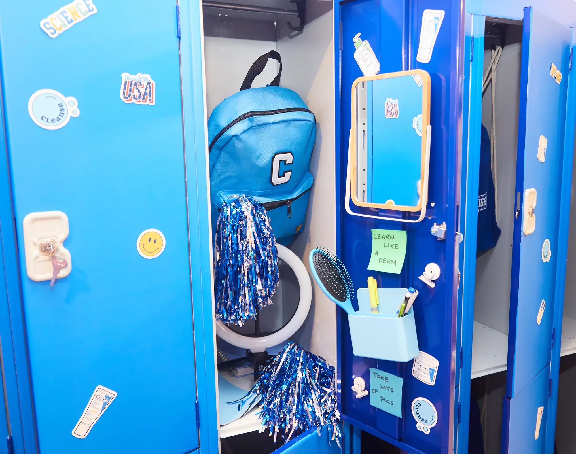 Cerave High Brand Experience, Props