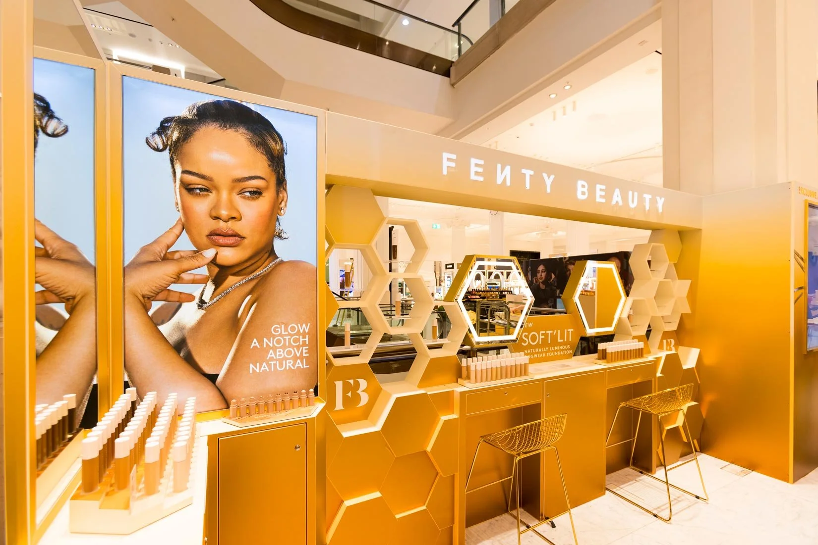 Fenty-Beauty_Visual-Merchandising-Agency_5.jpg