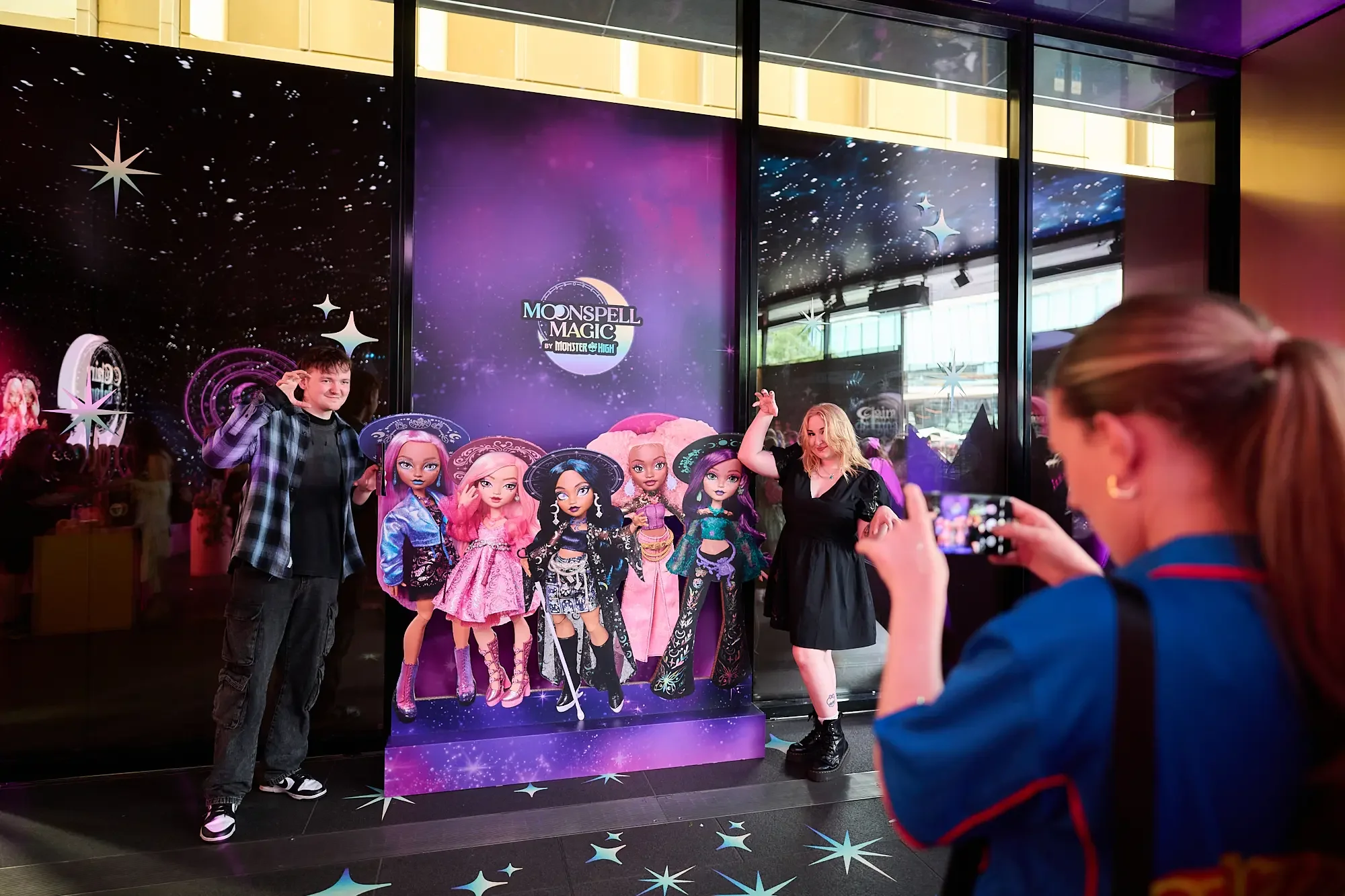 Moonspell by Monster High, Pop-up Outernet Interior photo moment