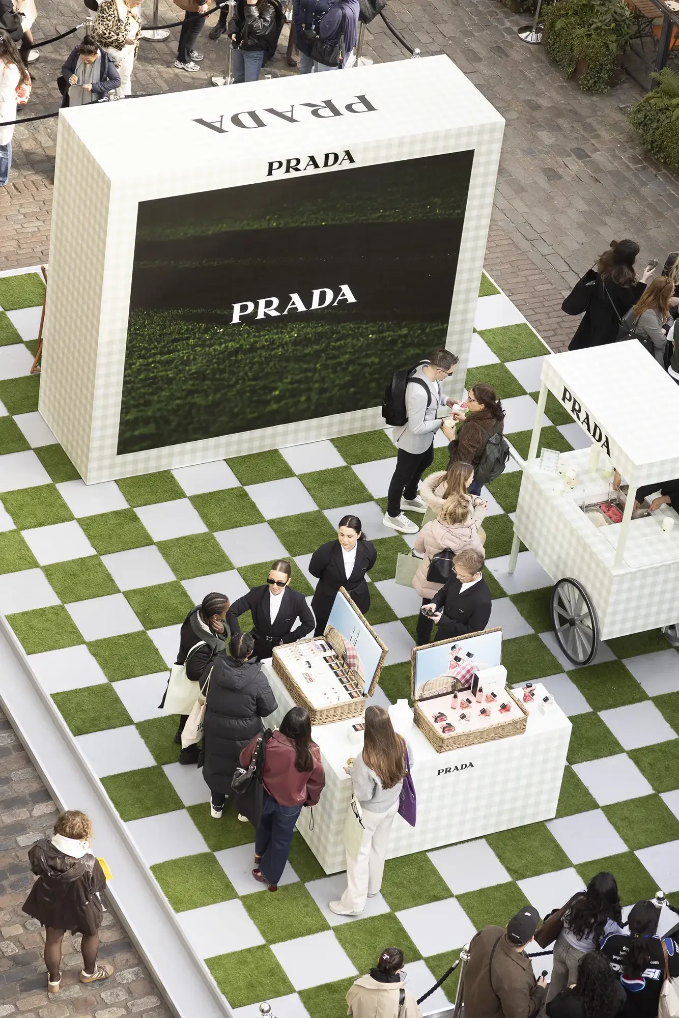 Prada Beauty, The Prada Picnic, Experiential Marketing Agency London, - Crowds of people