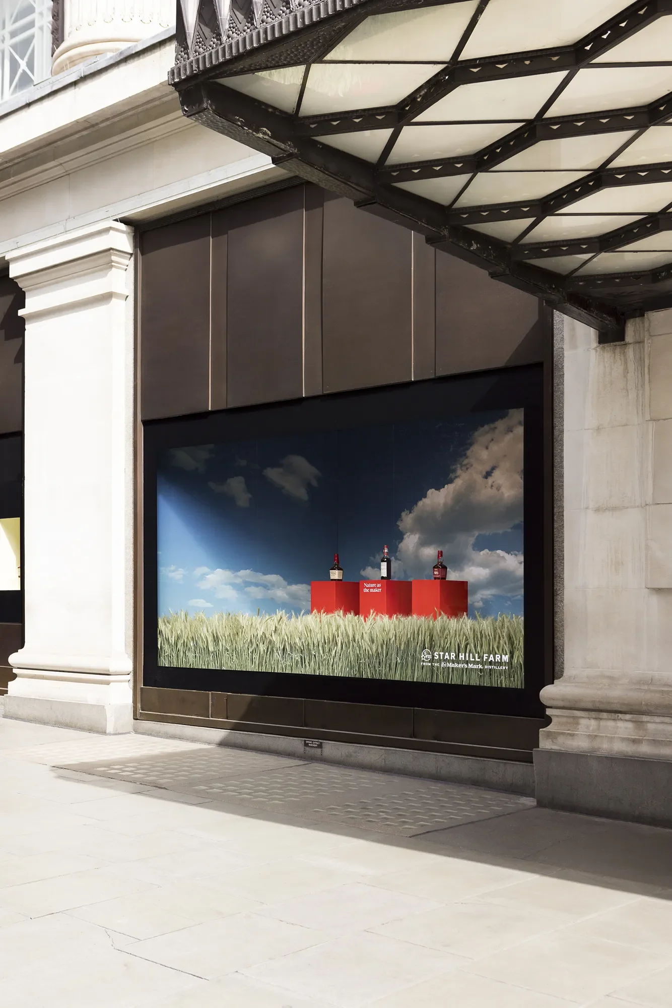 Maker's Mark, Star Hill Farm, Selfridges, Visual Merchandising display of bottle display in Selfridges window