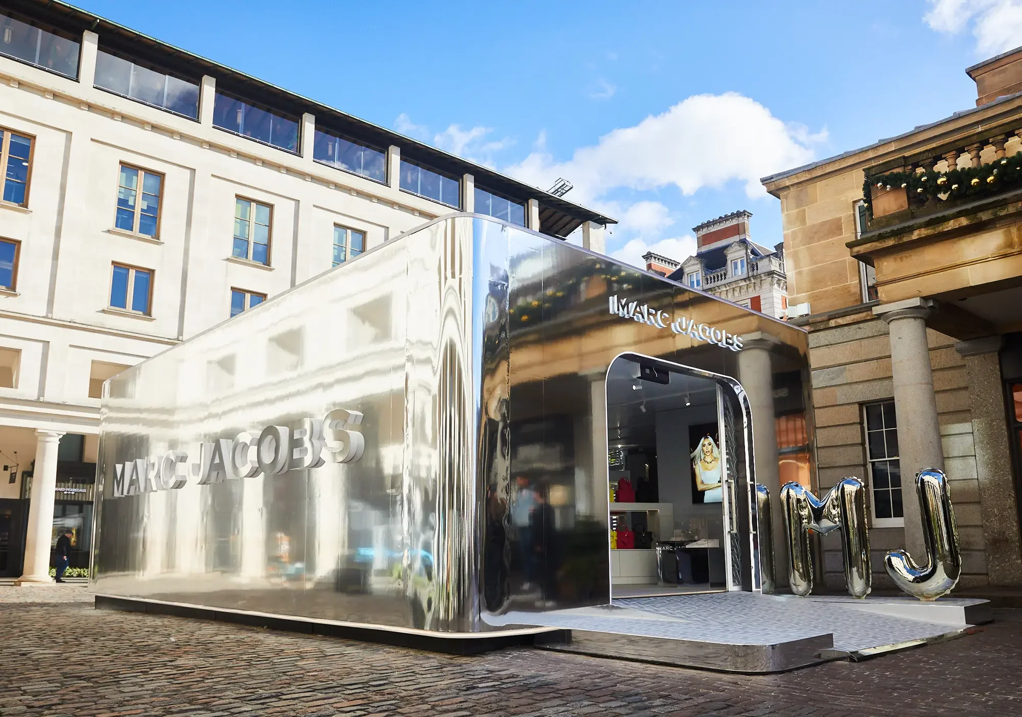 Marc Jacobs, Mirror Box, Covent Garden