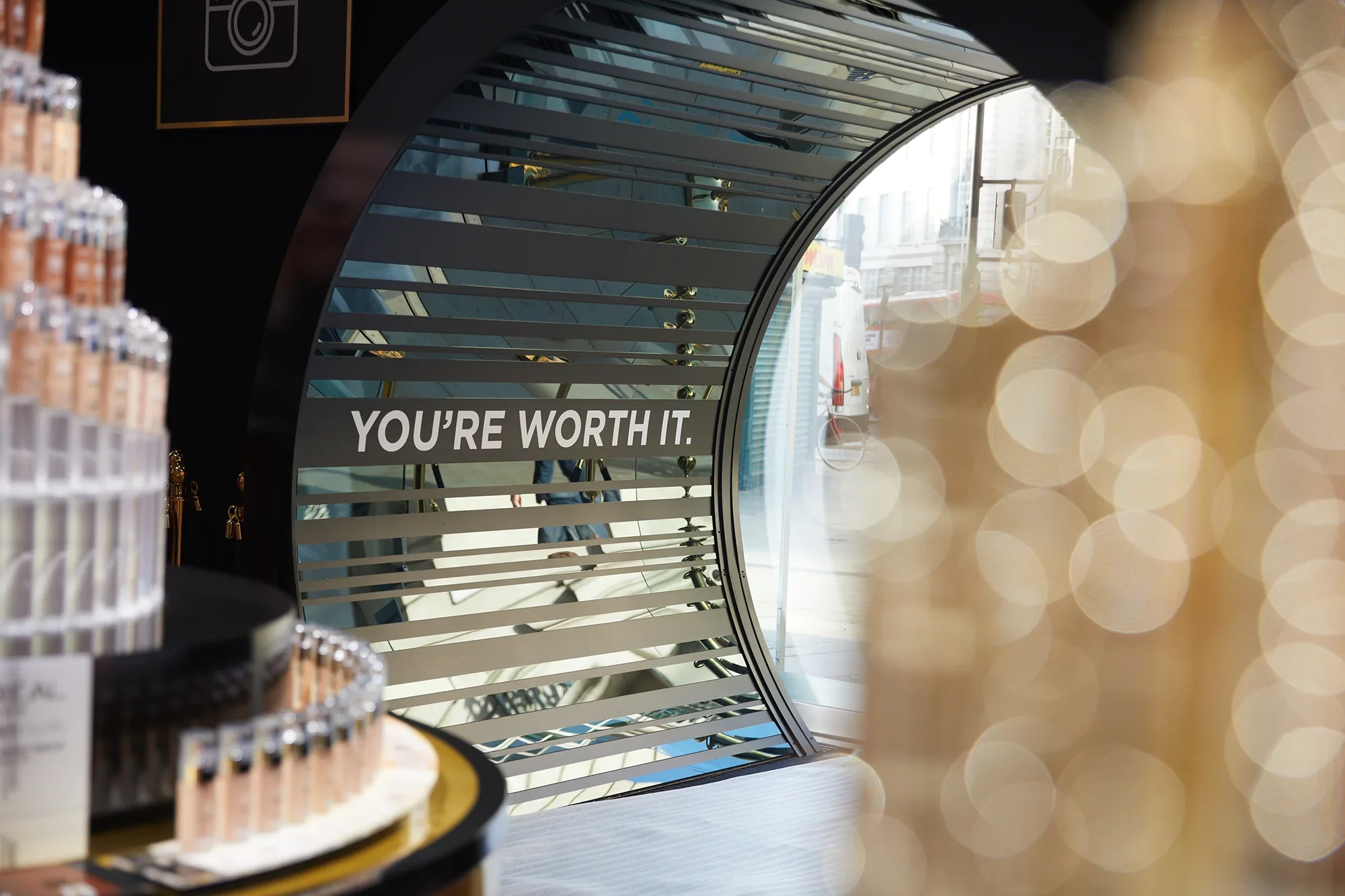 L'Oreal Paris, Event Marketing Agency, Entrance Tunnel