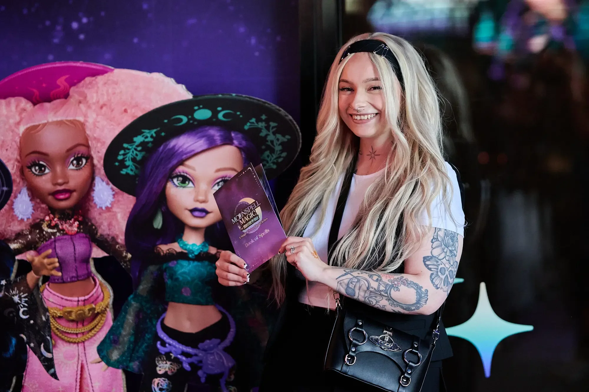 Moonspell by Monster High, Pop-up Outernet Interior  photo moment