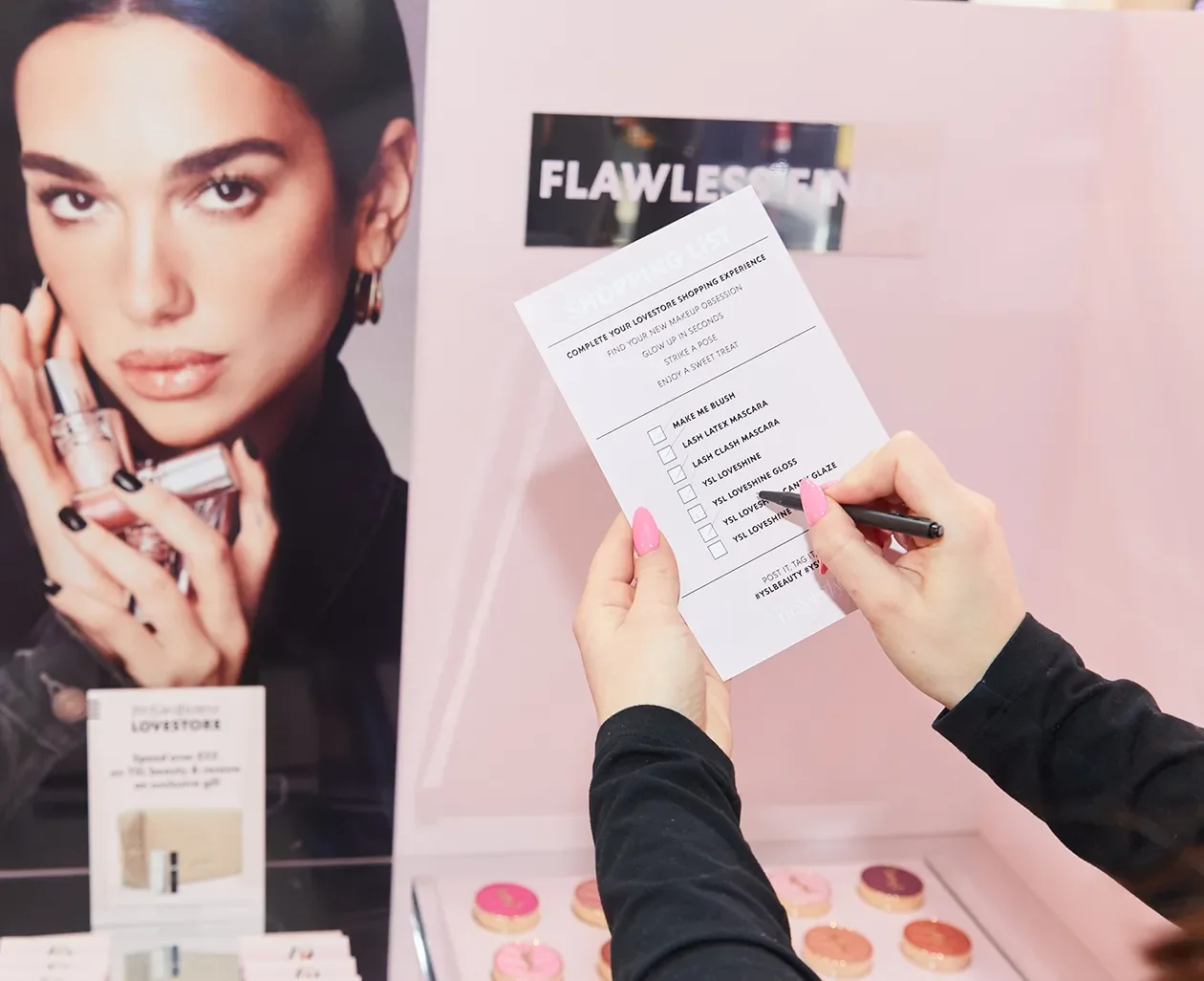 YSL Lovestore, Shopping lis