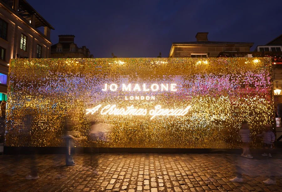Jo Malone London, The Christmas Special Pop-up, Top UK Experiential Marketing Agency - Exterior in Gold mirrored shimmer walls