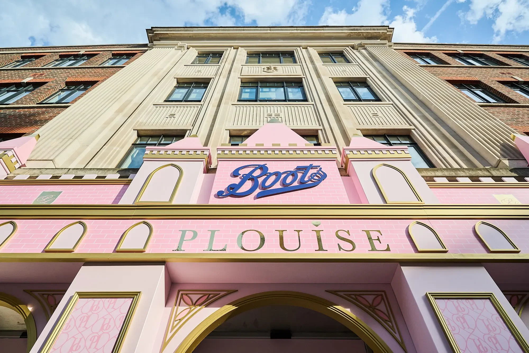 
P Louise  
   
Boots Launch  
 