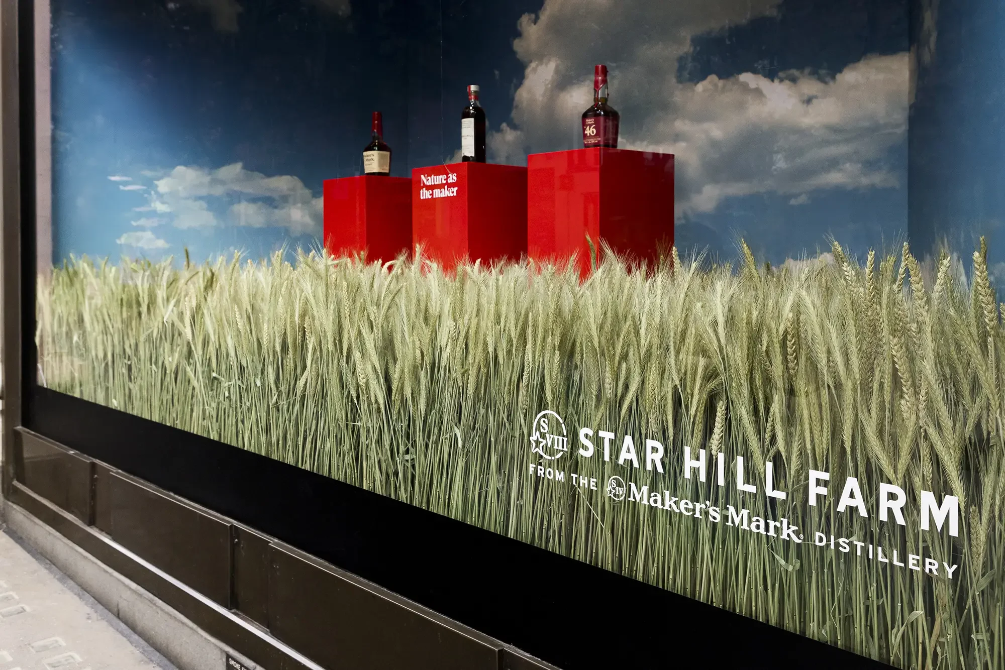 Maker's Mark, Star Hill Farm, Selfridges,Visual Merchandising display of bottle display in Selfridges window