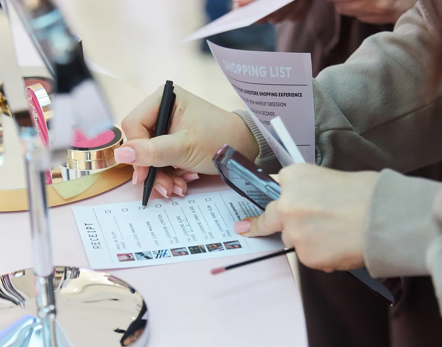 YSL Lovestore, Shopping list