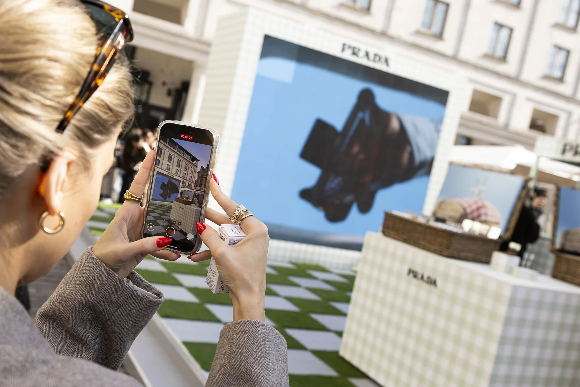 Prada Beauty, The Prada Picnic, Experiential Marketing Agency London, - Pop-up 