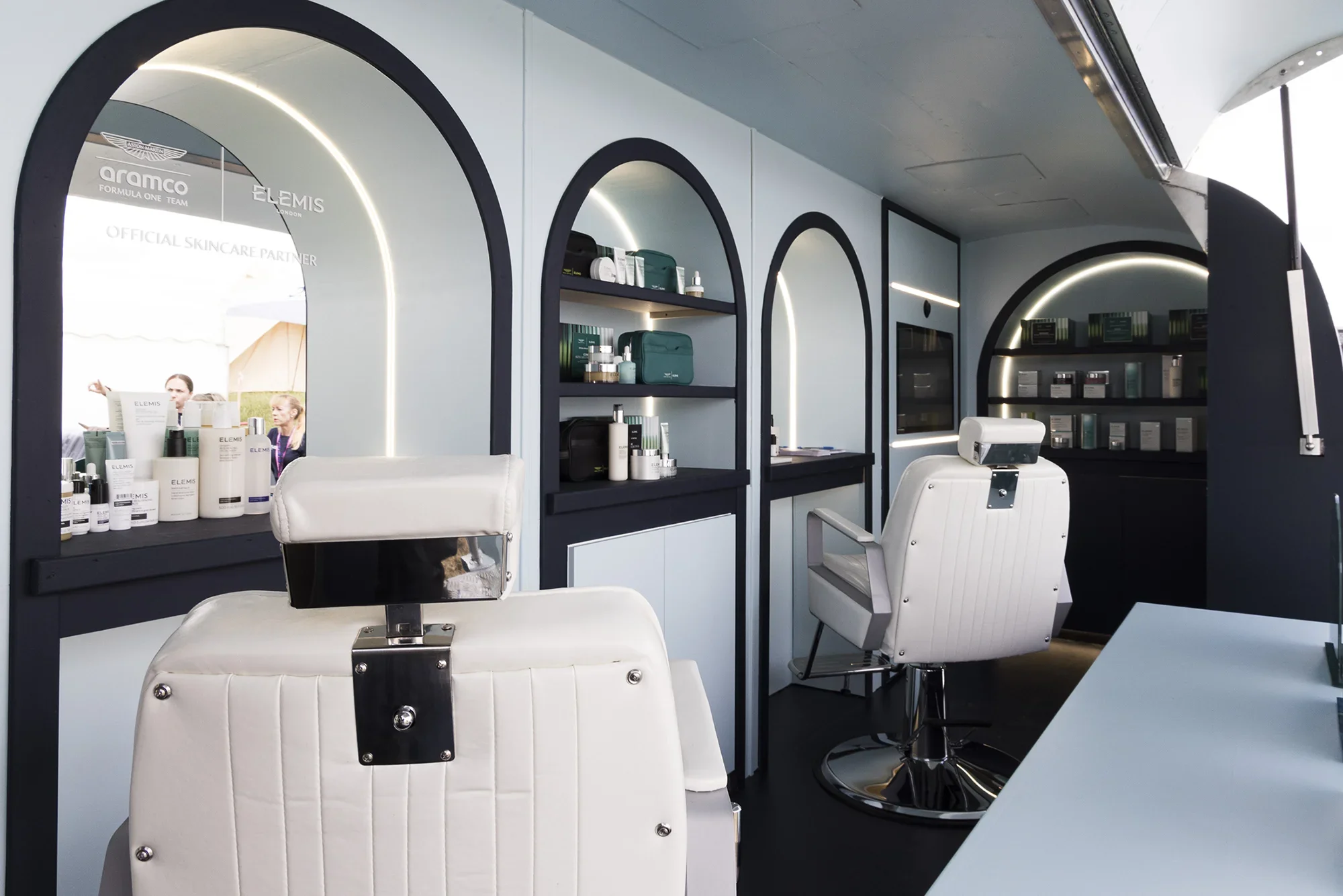 Elemis, Pit stop pop-up. Experiential Agency UK, Roadshow - Interior