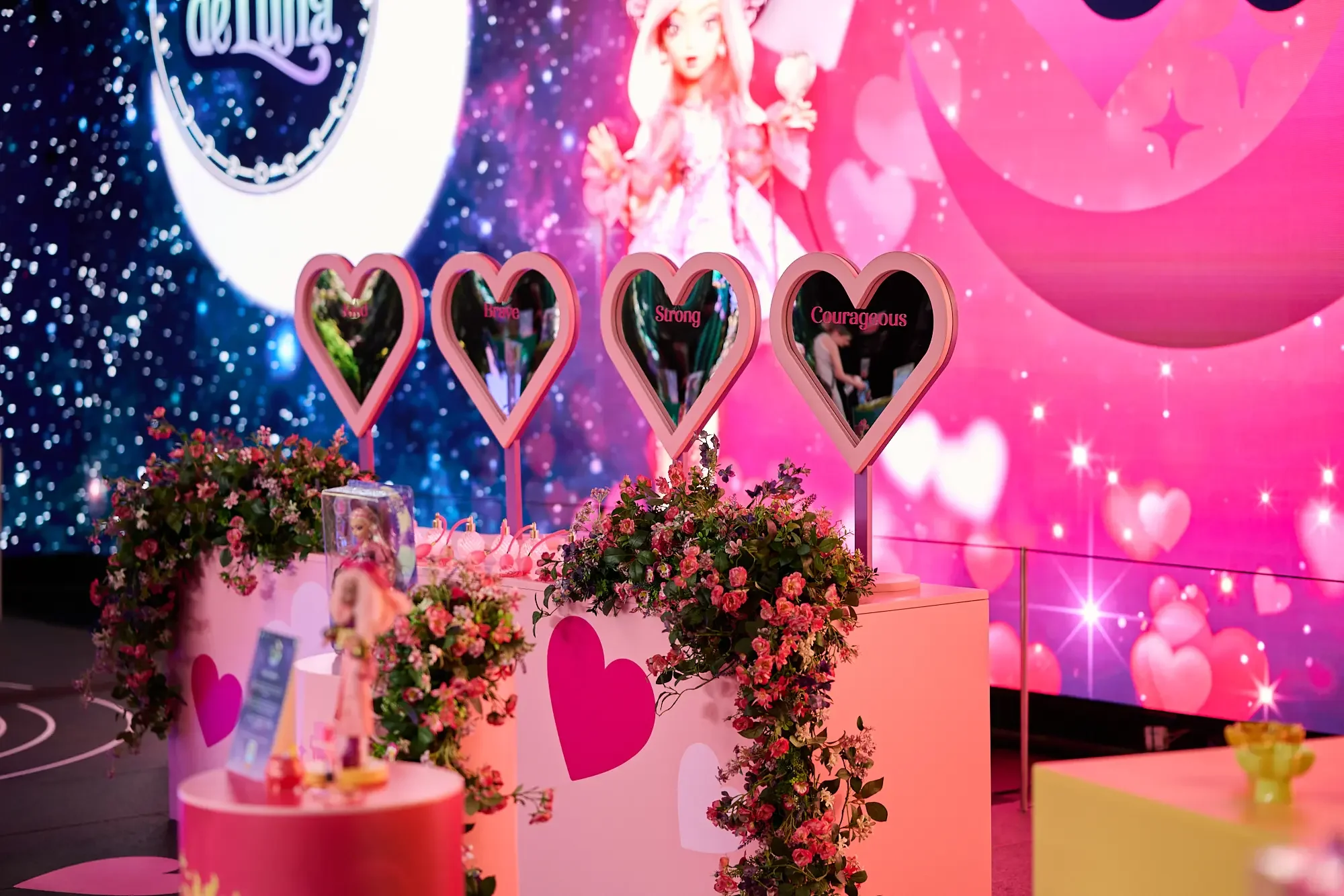 Moonspell by Monster High, Pop-up Outernet Interior , Counter Prop