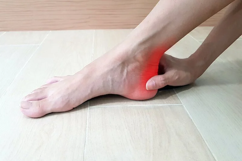 Insertional-Achilles-pain-shockwave-Complete-Physio-London.jpg