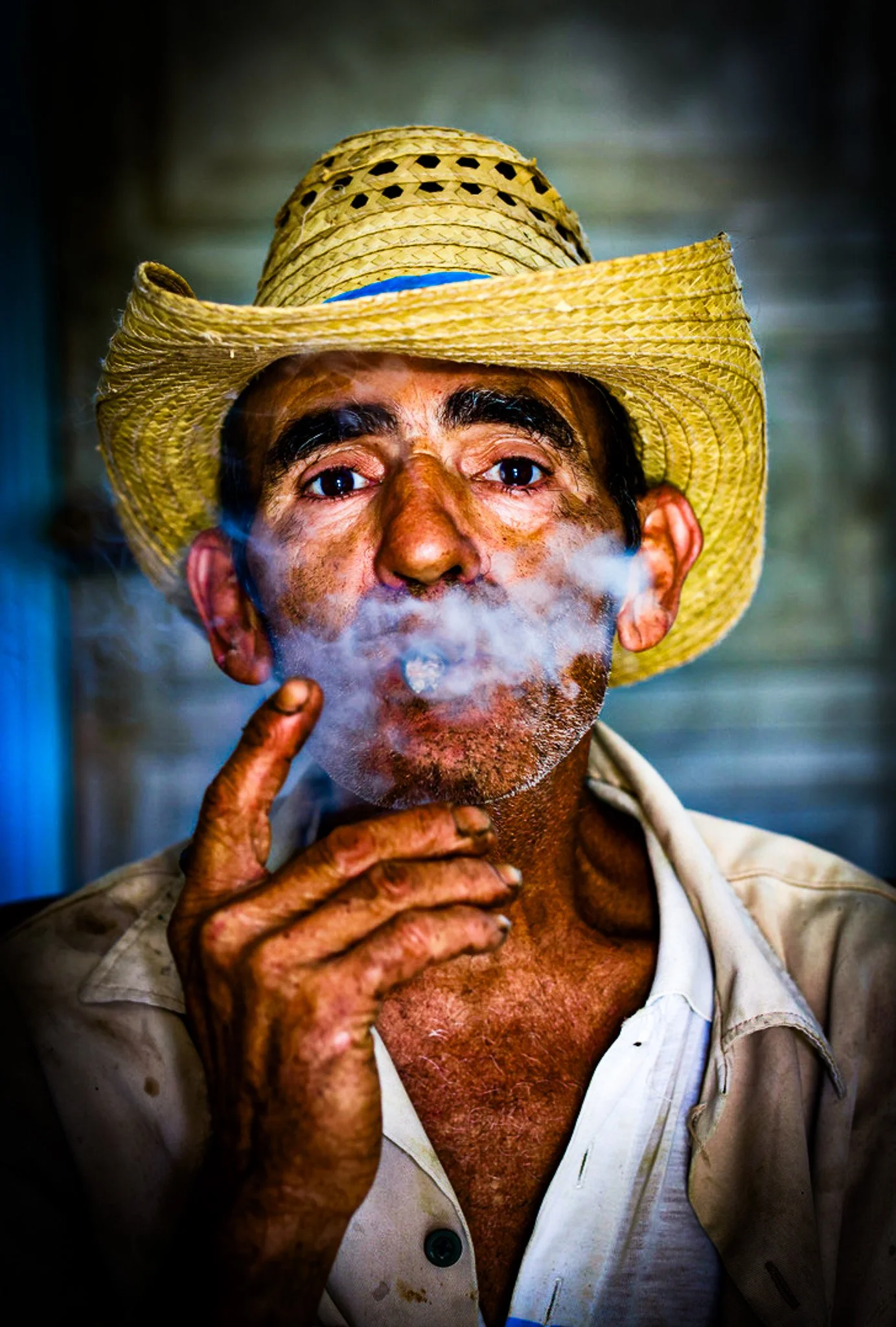 CIGARSMOKING MAN CUBA, LISBETH MONETON.jpg