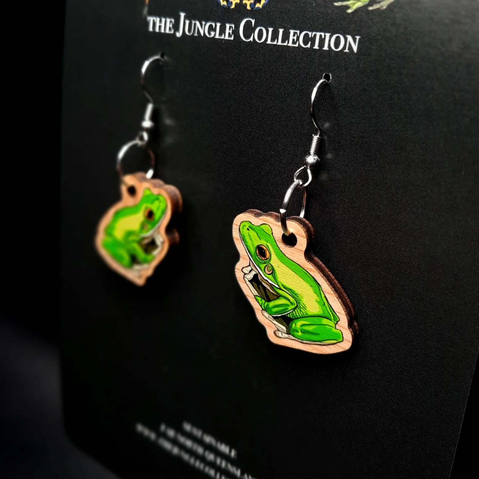 White-lipped Green Tree Frog Earrings (Small 2.5cm) - Re-design