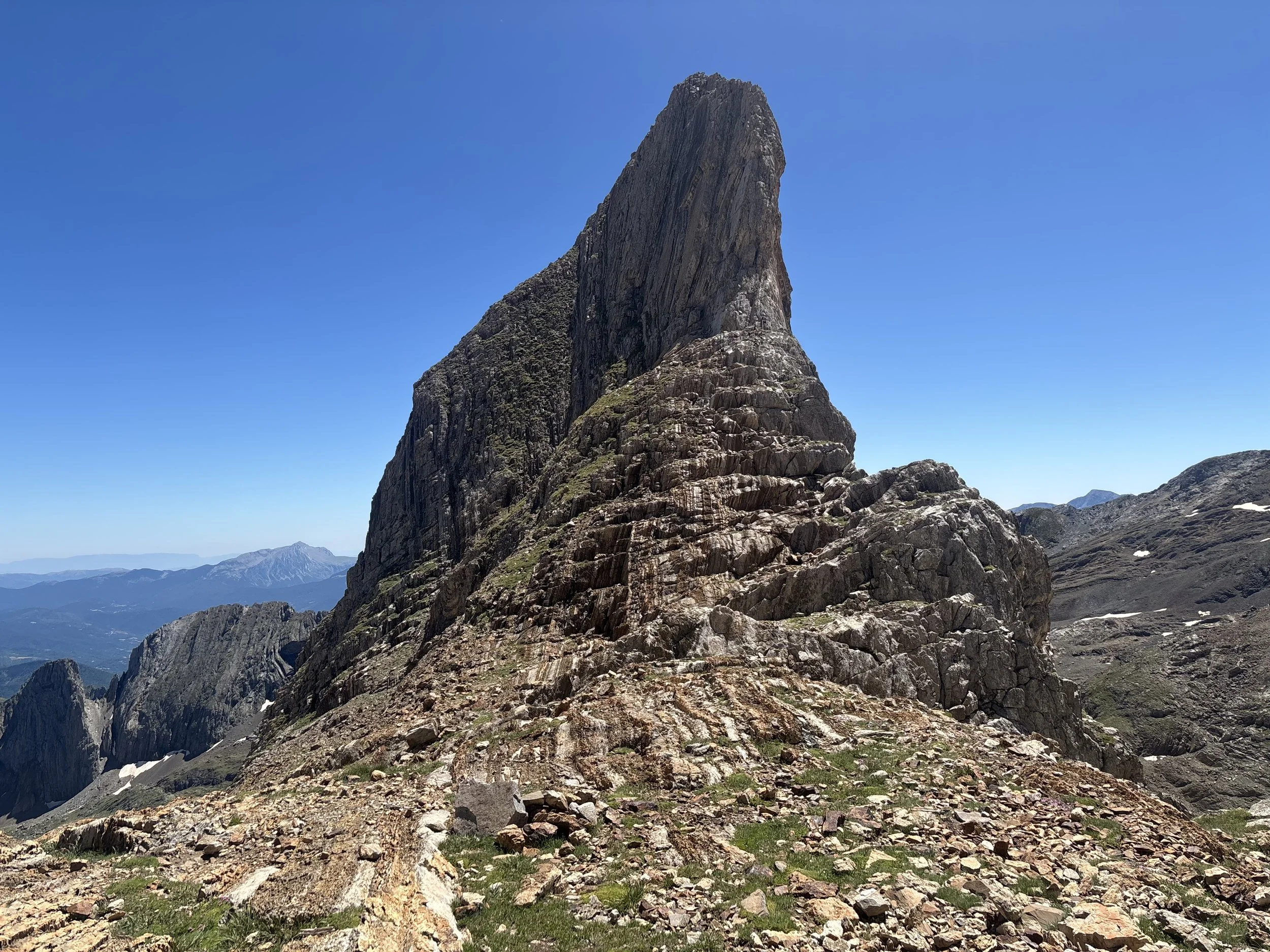 Dent de Llardana depuis le col
