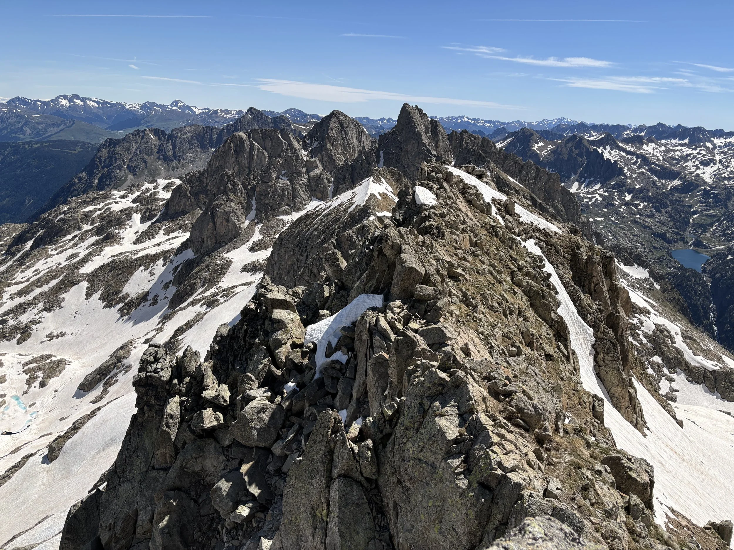 Punta Harle - Pa de Sucre - Montardo (de droite à gauche)