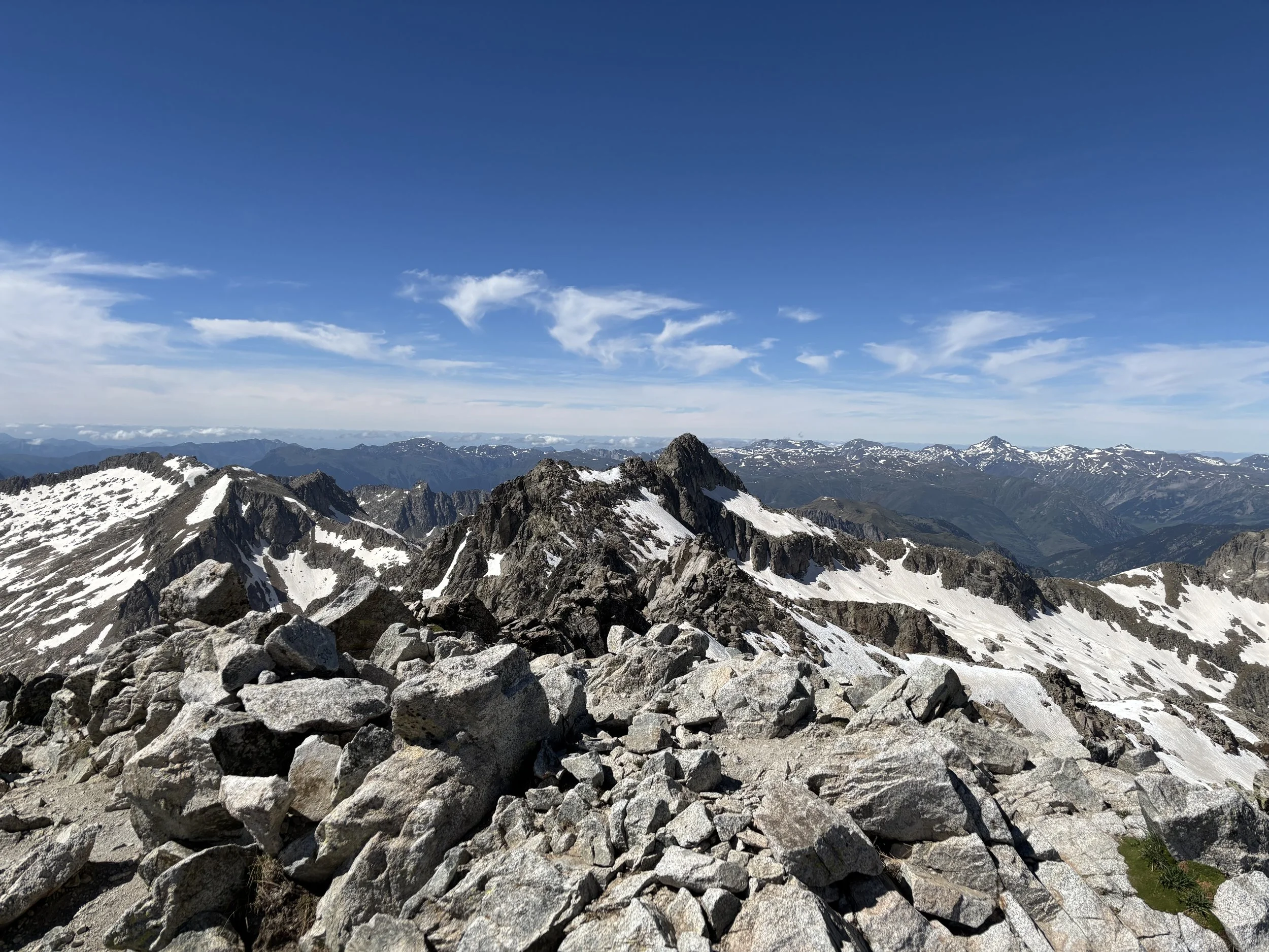 Arête vers le Besiberri Nord