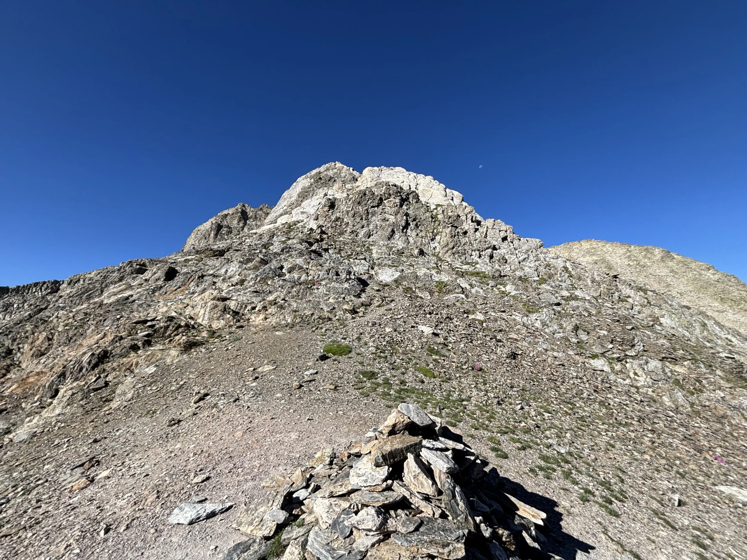 Vers le pic de la Forqueta