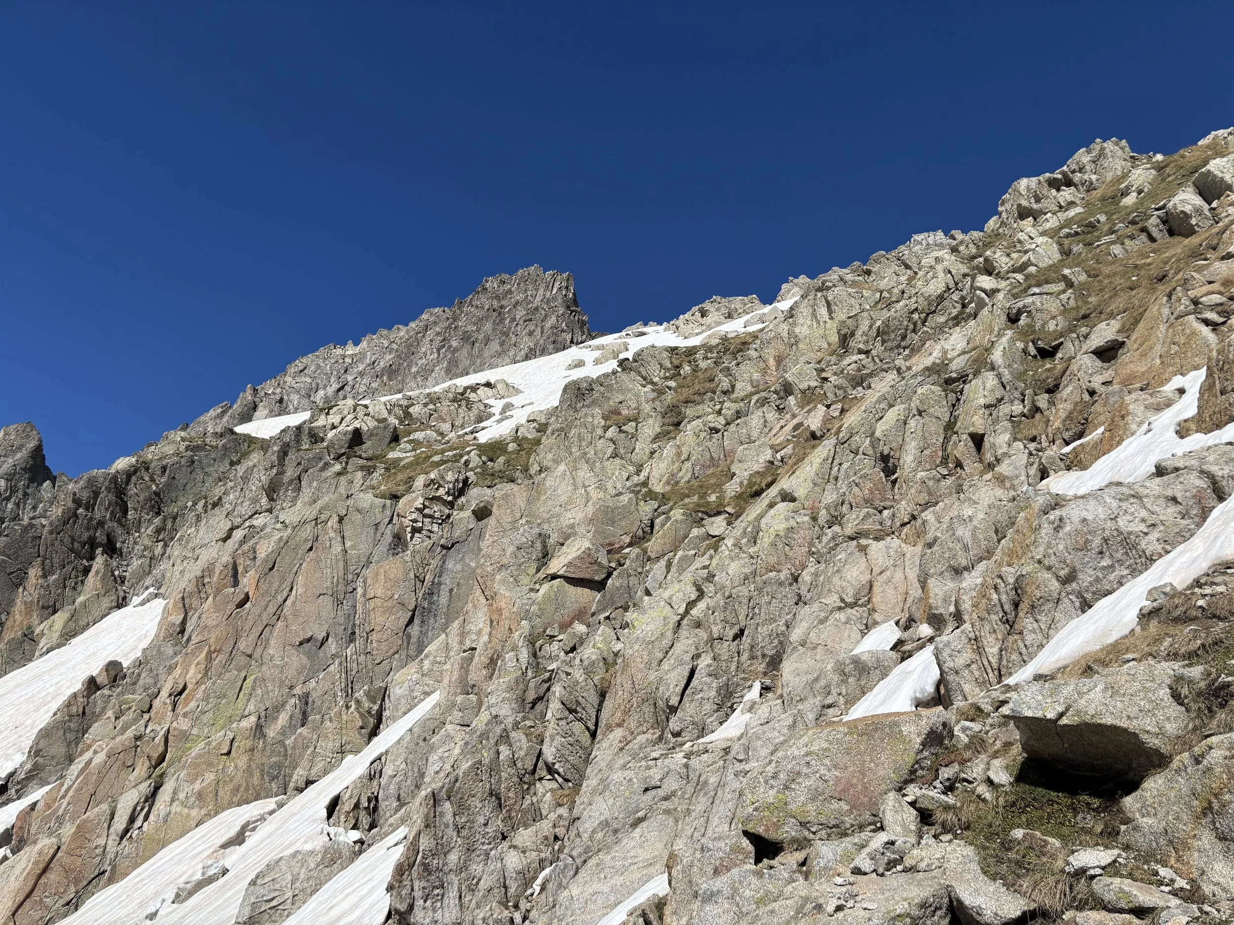 Montée vers le Besiberri Nord