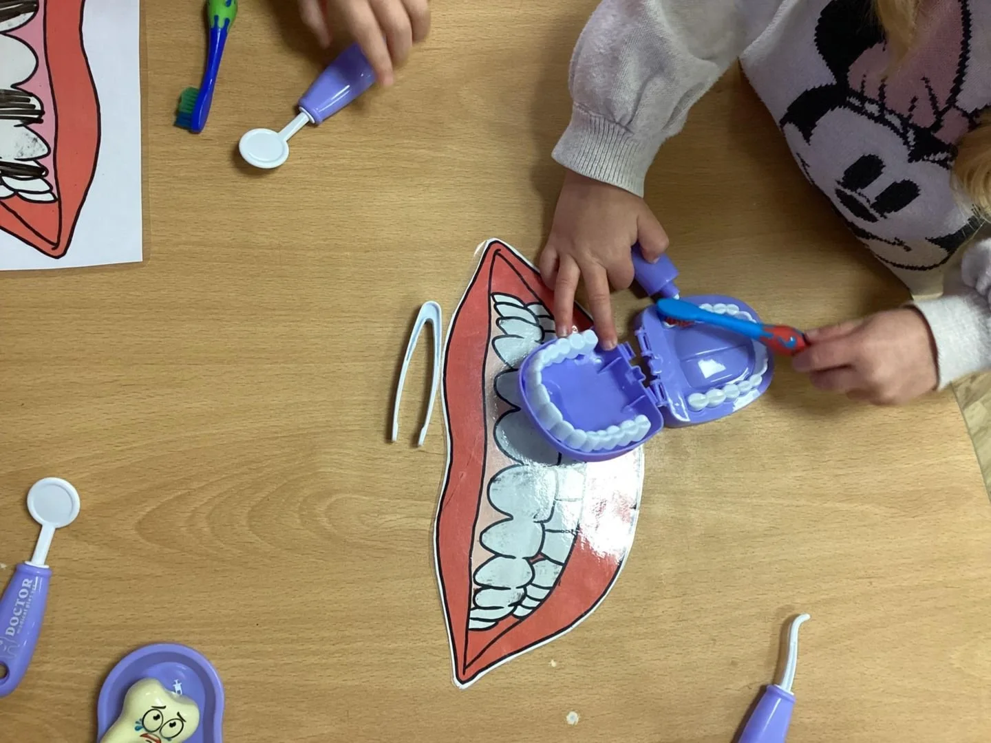 teeth activity 8.jpg
