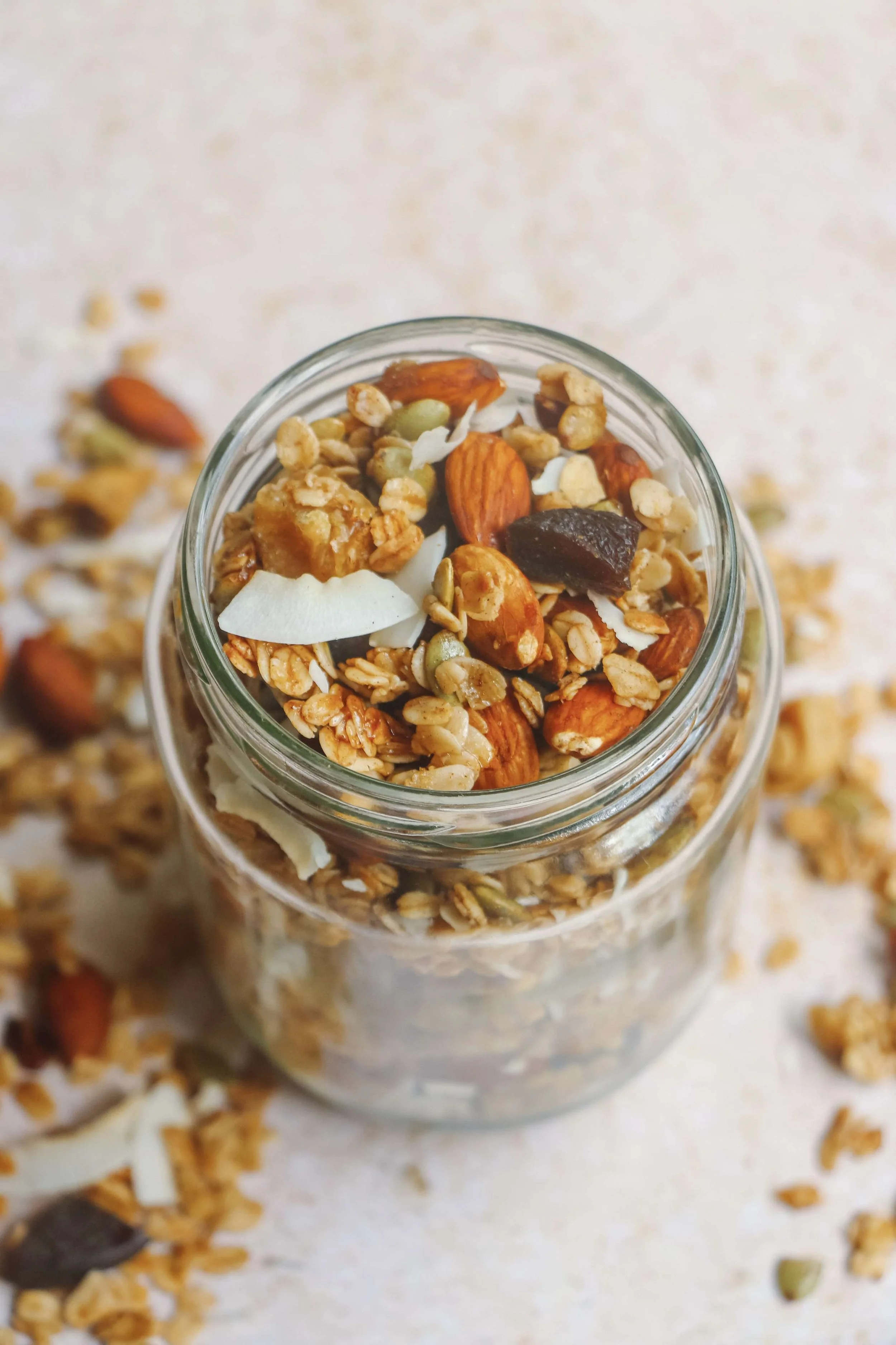 FIG &amp; ALMOND TOASTED GRANOLA