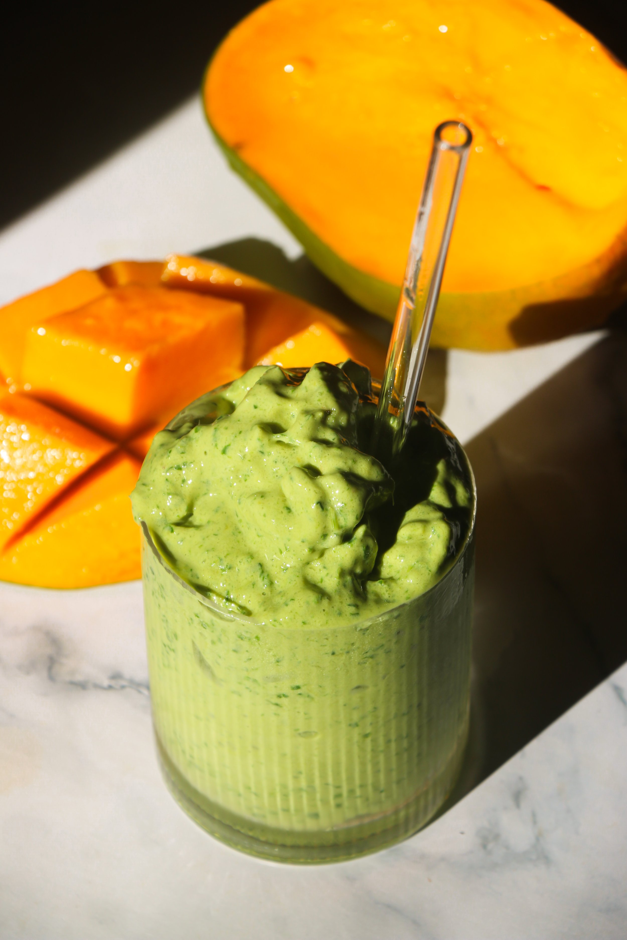 TROPICAL GREENS SMOOTHIE