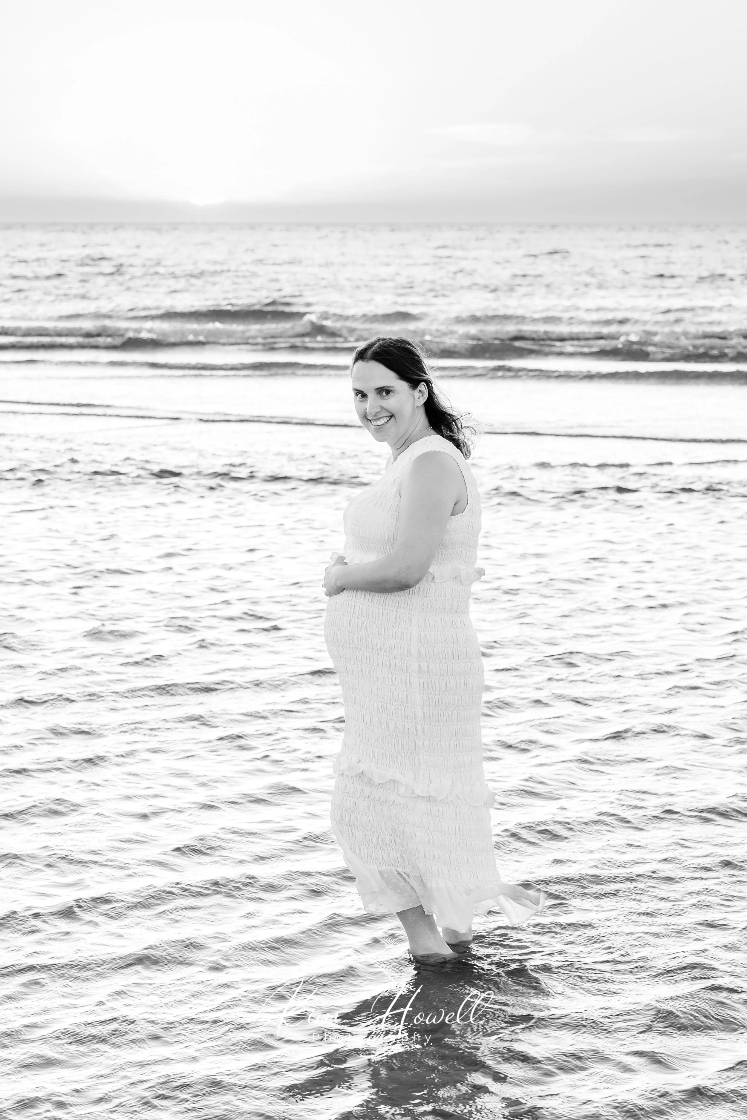 Scott & Mel at Largs Bay South Asutralia Family Photography & Maternity, Golden Retrieved & Pet Photography at the beach Canon R6-186.jpg