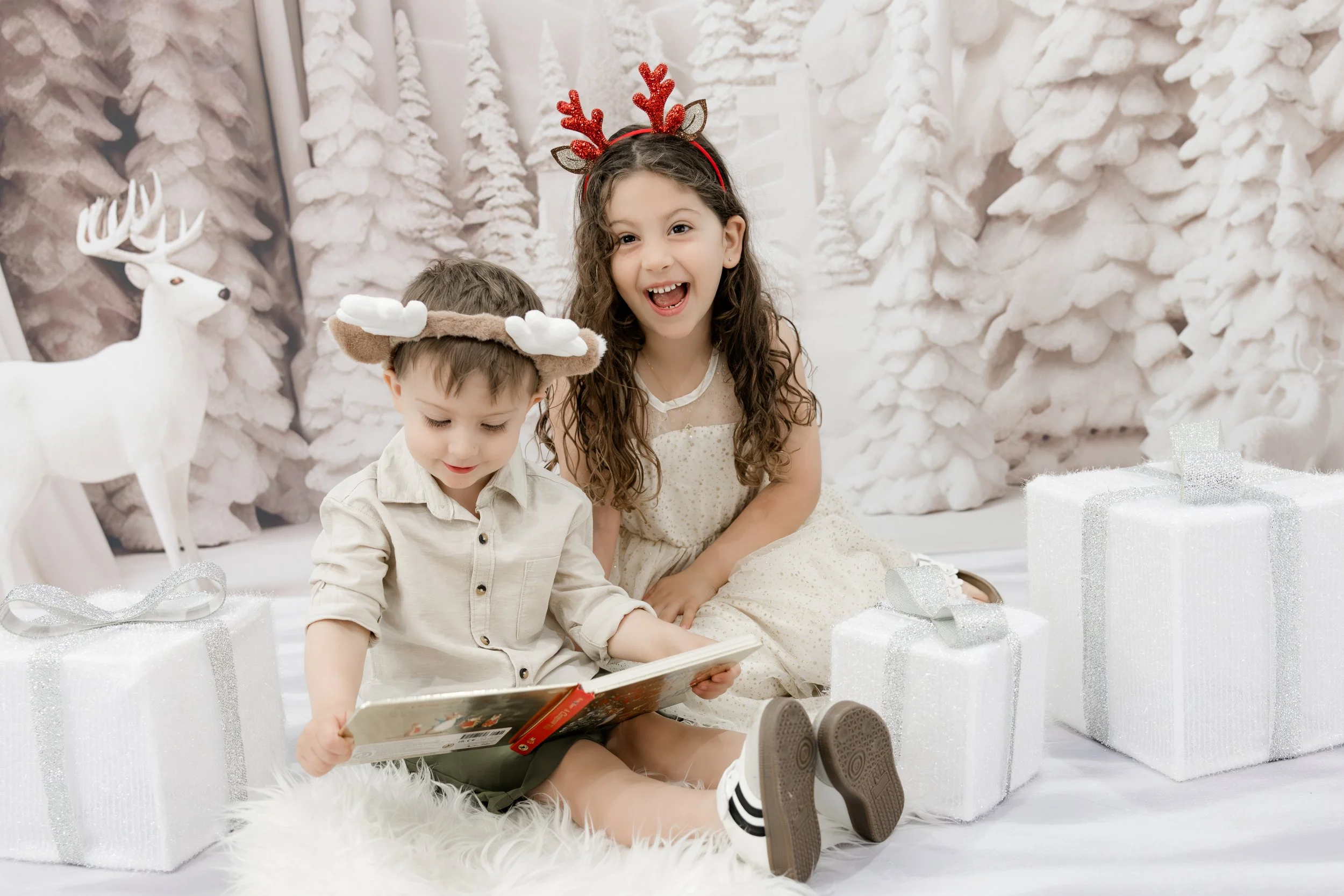 Villamarin Family Christmas Mini-12.jpg