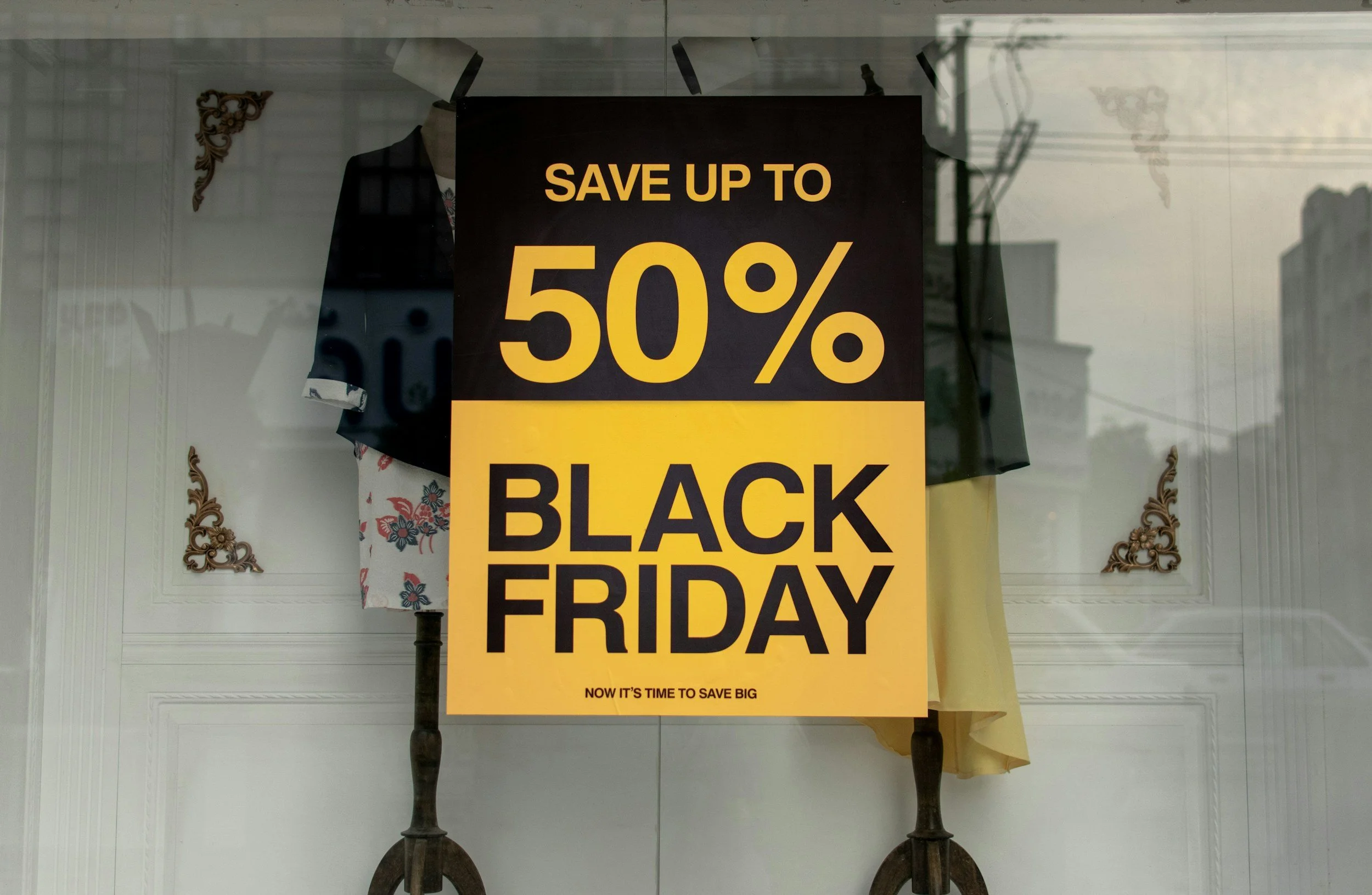 Hvordan lager du en annonseringsstrategi for Black Week og julehandelen?