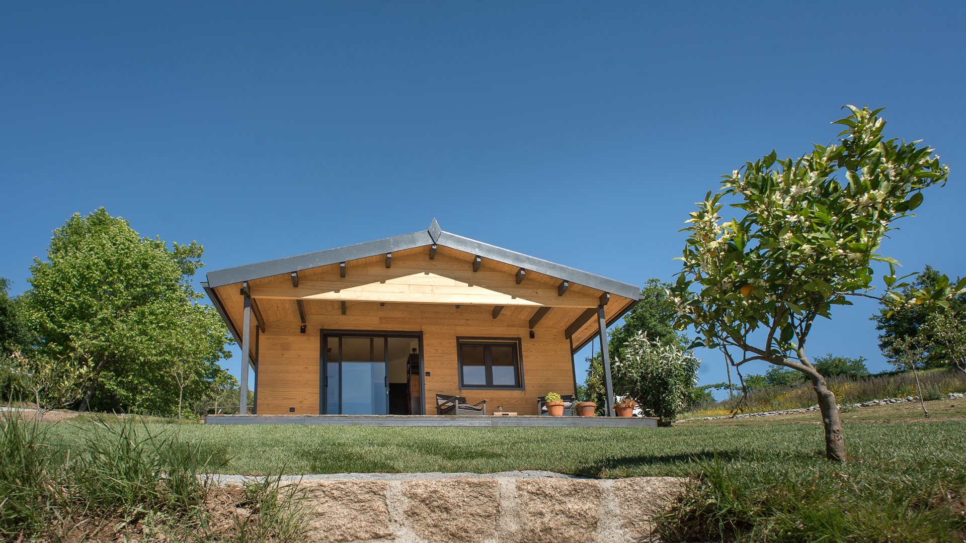 lux cabins_72dpi_01.jpg
