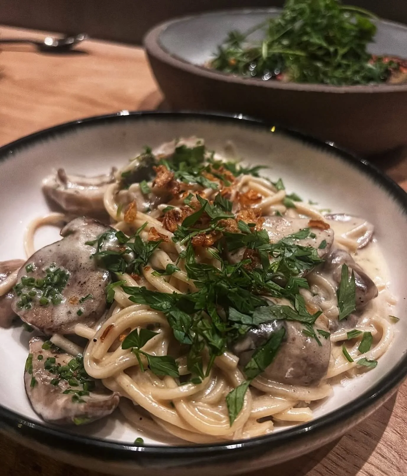 Recommendation |  For plant-based dishes with local and/or wild ingredients @andorantwerp a 12 min taxi from our Lijnwaadmarkt residences ⁣
.⁣
.⁣
.⁣
.⁣
.⁣
#antwerp #antwerpen #antwerpencity #antwerpen🇧🇪 #antwerptoday #anvers #anversa #belgie #belgi