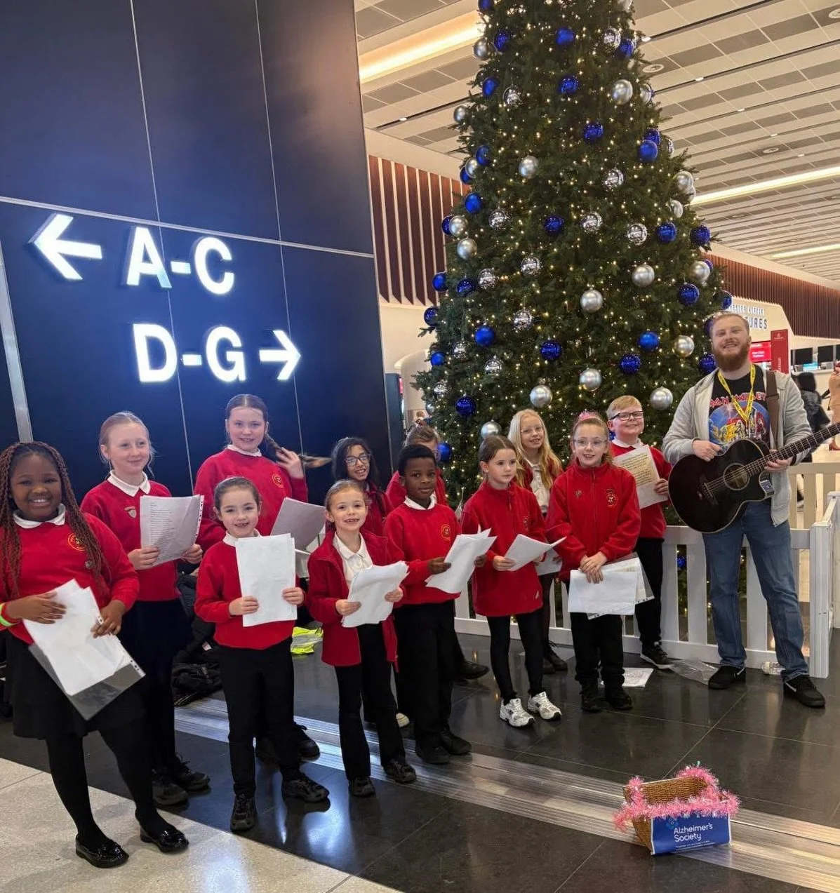 Peel Hall Primary School&rsquo;s Rock &rsquo;n&rsquo; Roll Choir has been out turning Manchester Airport Departures into a full-on festive gig! The kids absolutely smashed their performance and even raised &pound;75 for Alzheimer&rsquo;s Society whil