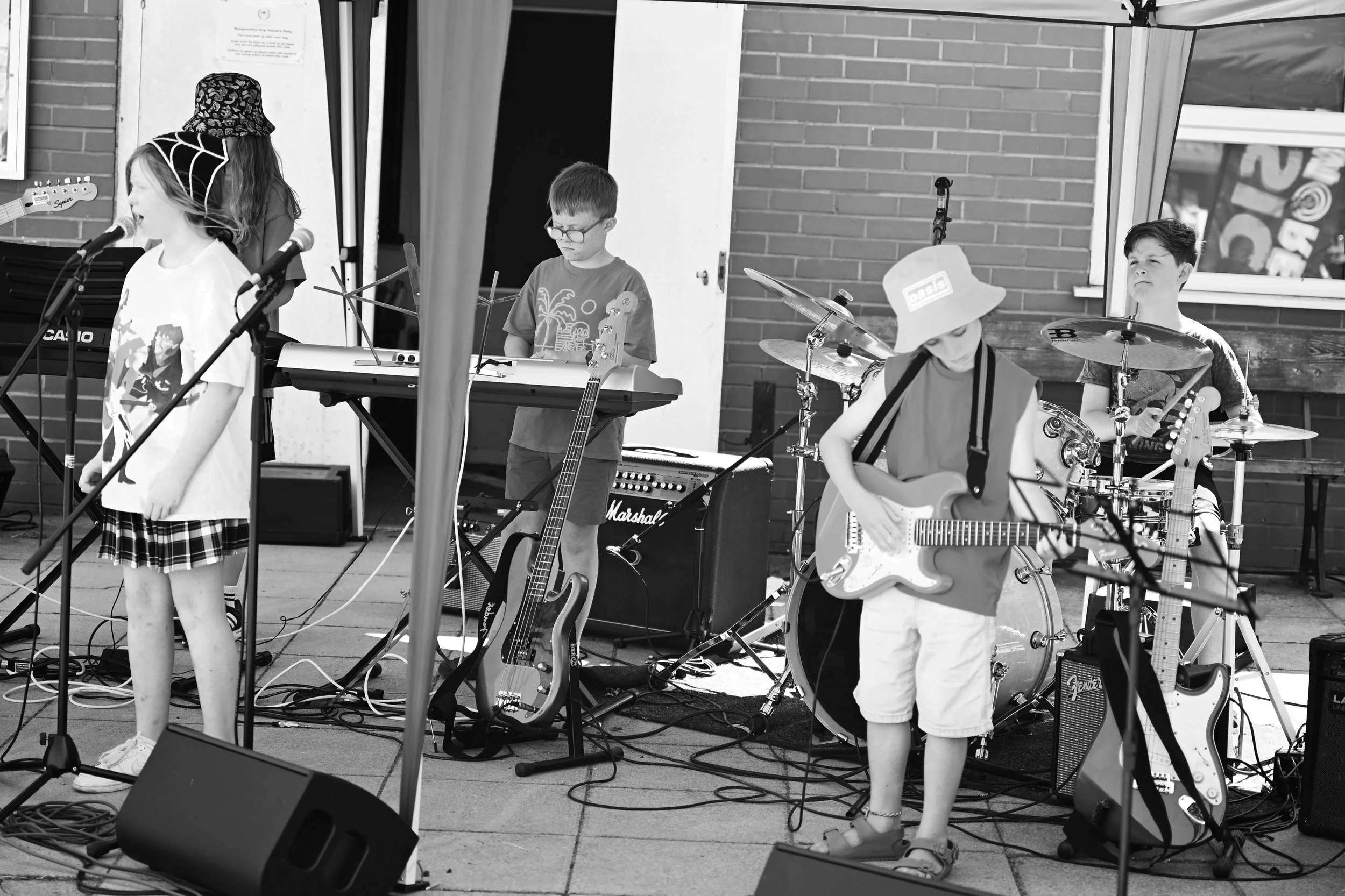 CM1_6353_bw.jpg