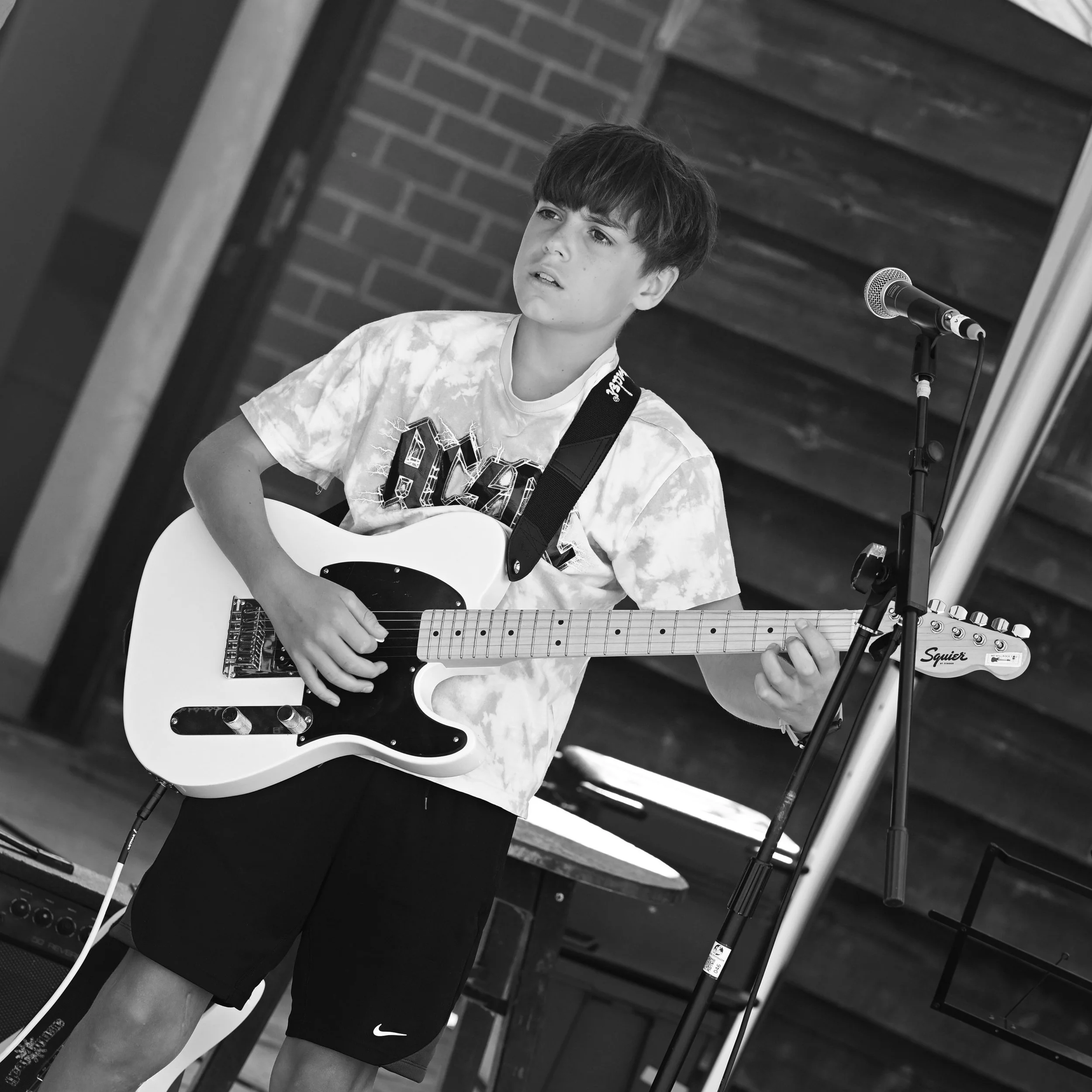 CM2_3433_bw.jpg