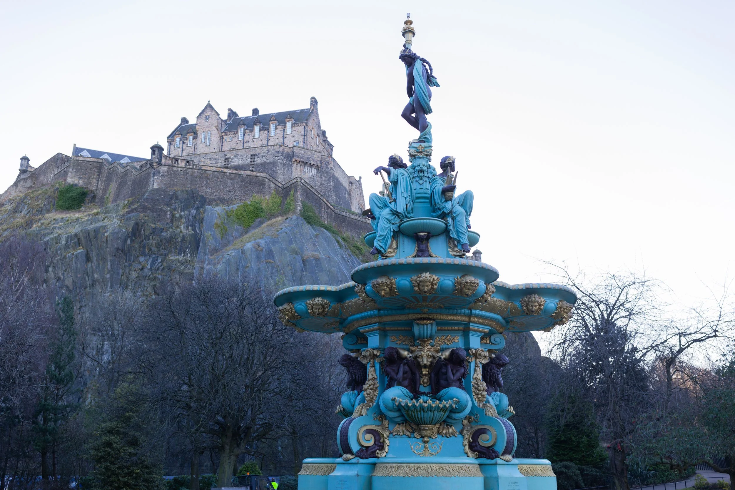 Stride Out Running Tours at the Ross Fountain, Princes Street Gardens with views of Edinburgh Castle