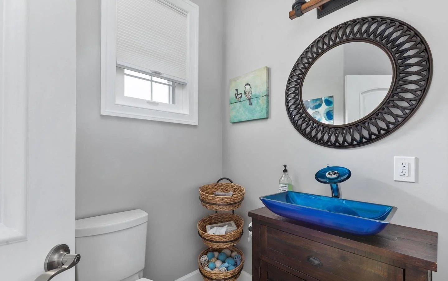 spare shower 2.jpg