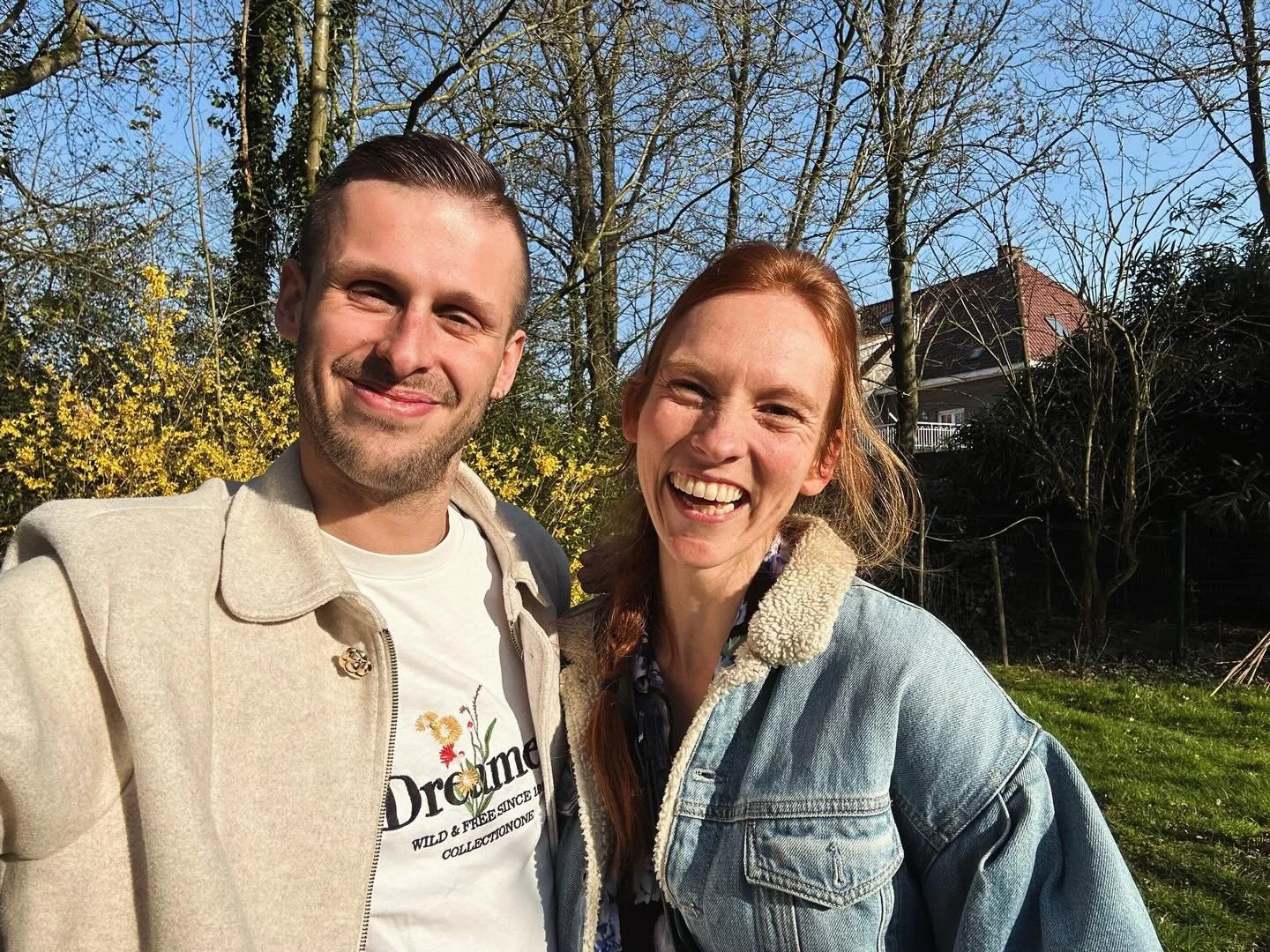 &ldquo;Samen Wijzer&rdquo; is de titel van de podcastreeks die ik in samenwerking met Laurens van @hoorstroom mocht maken voor @splusvzw en die vanaf nu overal beluisterbaar is 👂

Maar samen werken was in deze een understatement want dankzij Laurens