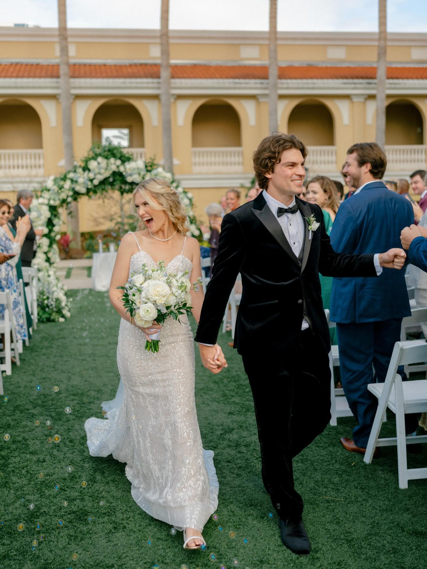 Magic Momemts✨🥂
&bull;
&bull;
&bull;
&bull;
Planning + Design: @thelisalyons
Venue: @ritzcarltonsarasota
Photography: @bethjoyphoto
Videography: @storybook_films
Floral: @benevaweddings
Ceremony Arch: @swankysoireeevents
Hair + Makeup: @posh_bridal_