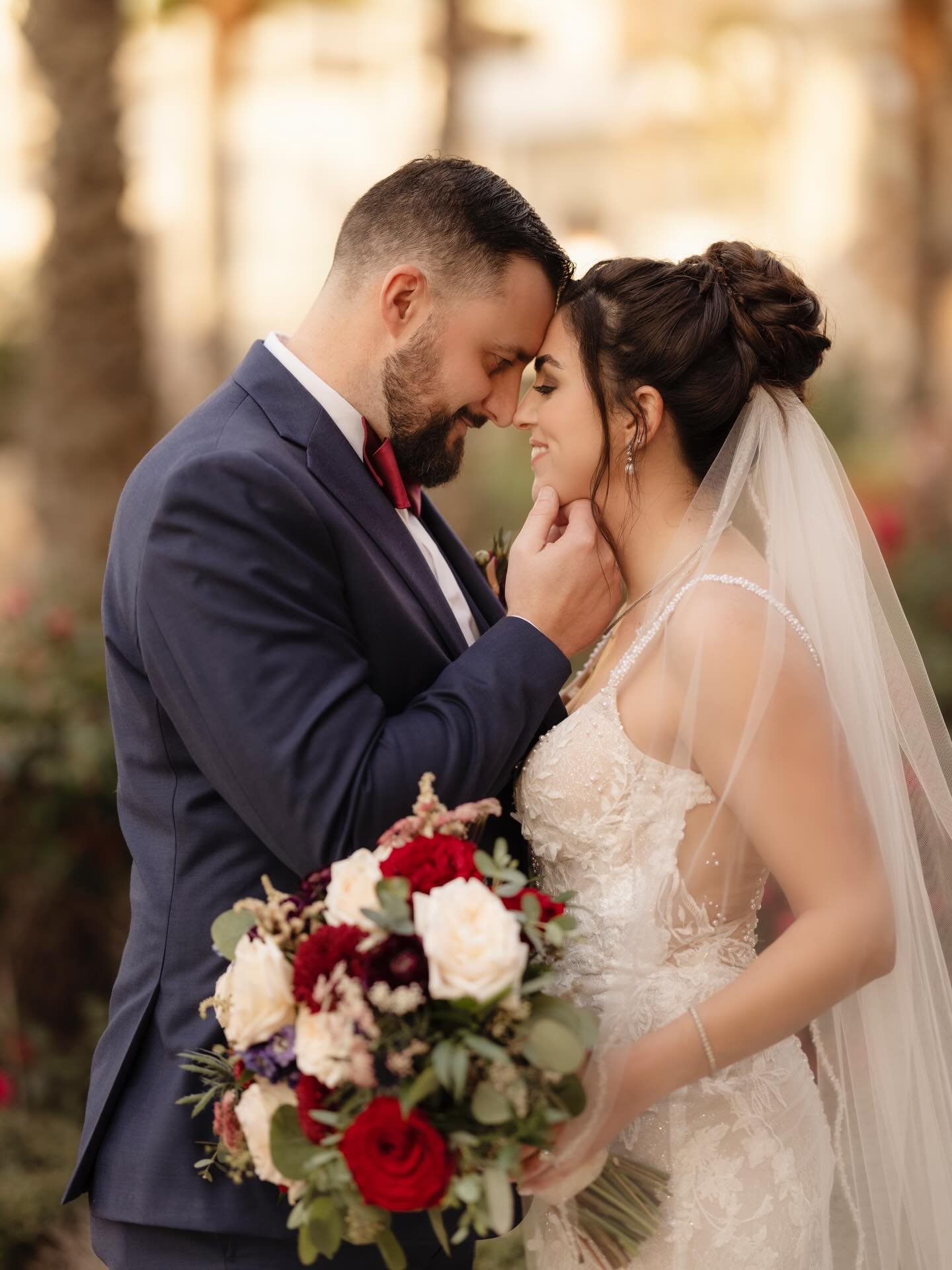 Winter elegance🌹❄️🥂
&bull;
&bull;
&bull;
&bull;
Wedding Planning: @lauradetwilerevents
Photography: @alisasuephotography
Makeup Artist: @lochnessa_makeup_creations
Videography: @cgmproductionfilms
Music &amp; Entertainment: @noahgreymusic
Event Dec