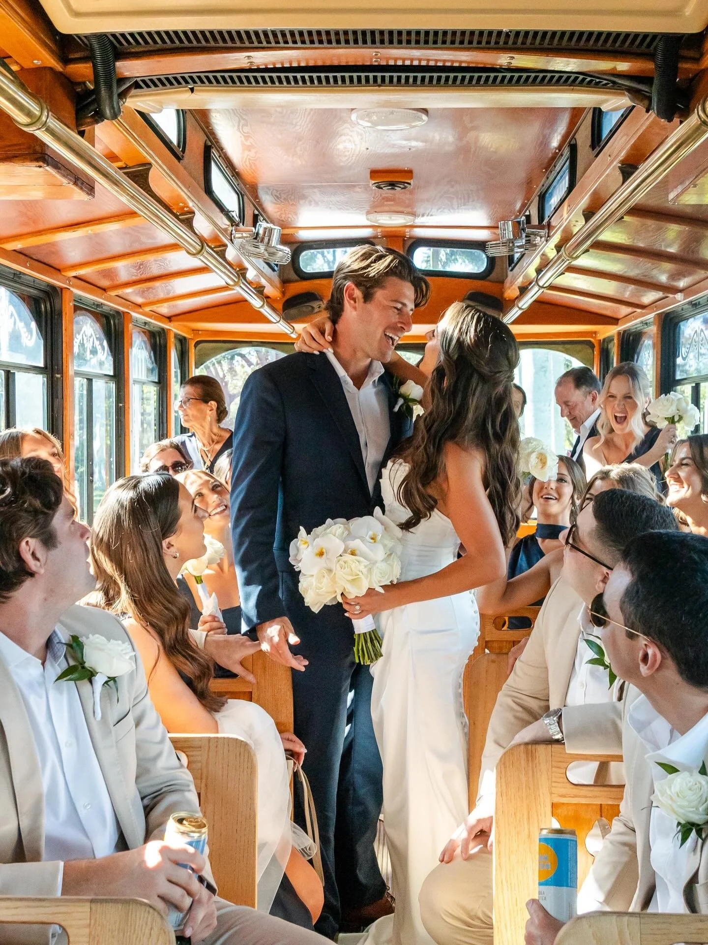 The Skidelsky&rsquo;s✨🚋🌴
&bull;
&bull;
&bull;
&bull;
@honeybeememory
@weddingslongboatkeyclub 
@longboatkeyclub 
@siestatrolley 
@swankysoireeevents 
@upstaged_srq 
@cakesbyronsrq 
@stellaroseevents 
@linensbythesea 
@tylerskidelsky @jessayyp 
@unb