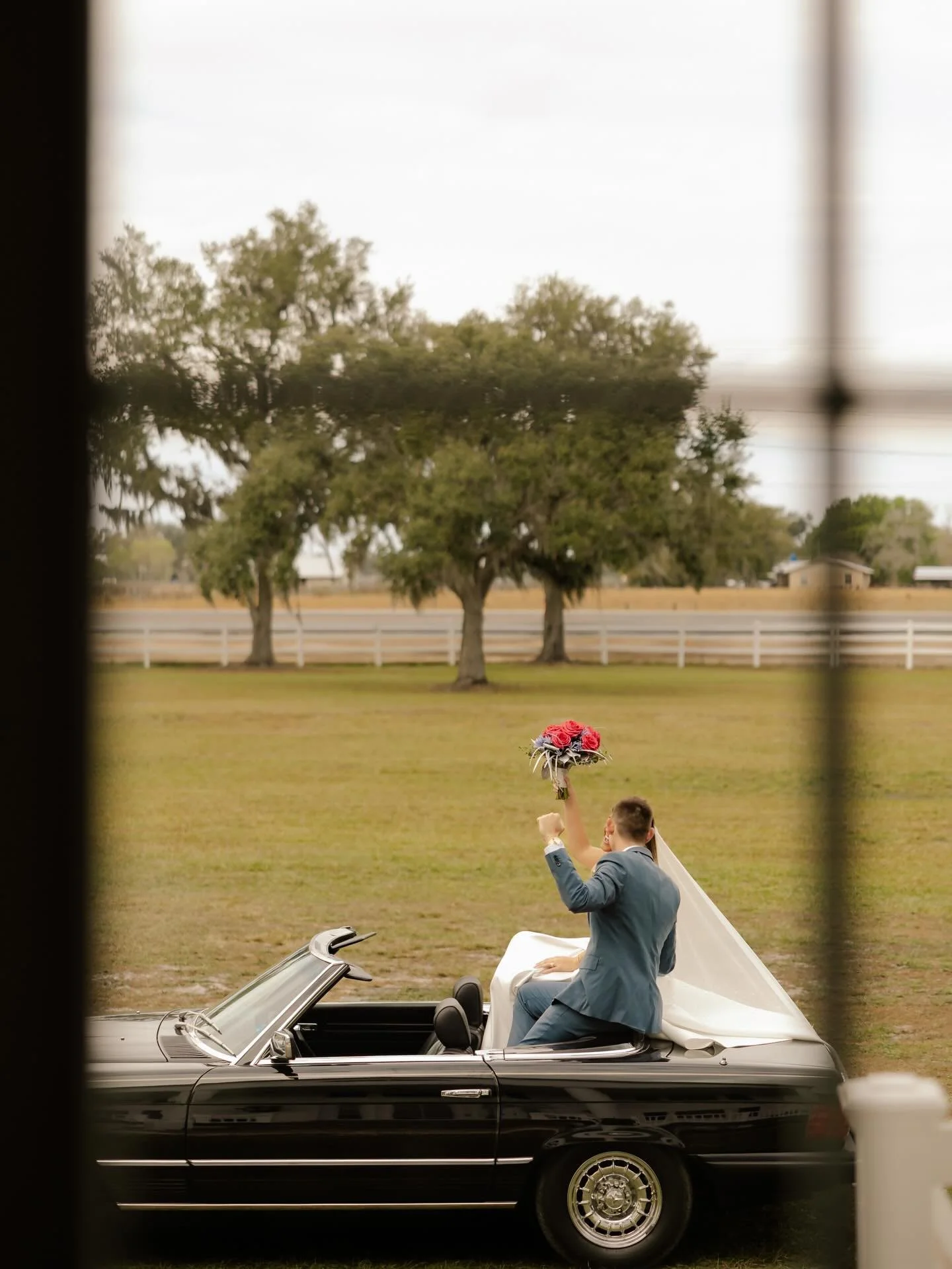 an everlasting love✨
&bull;
&bull;
&bull;
&bull;
Venue: @CourtLangleyRanch
Cake: @CaKesbyRonSRQ
Catering: @ChefMikeSRQ
Planner + Florals: @BenevaWeddings
Rentals- Bar, Seating Chart, Chairs: @Coastalcollectiverentals
Vintage Cars: @courtlangleyranch 